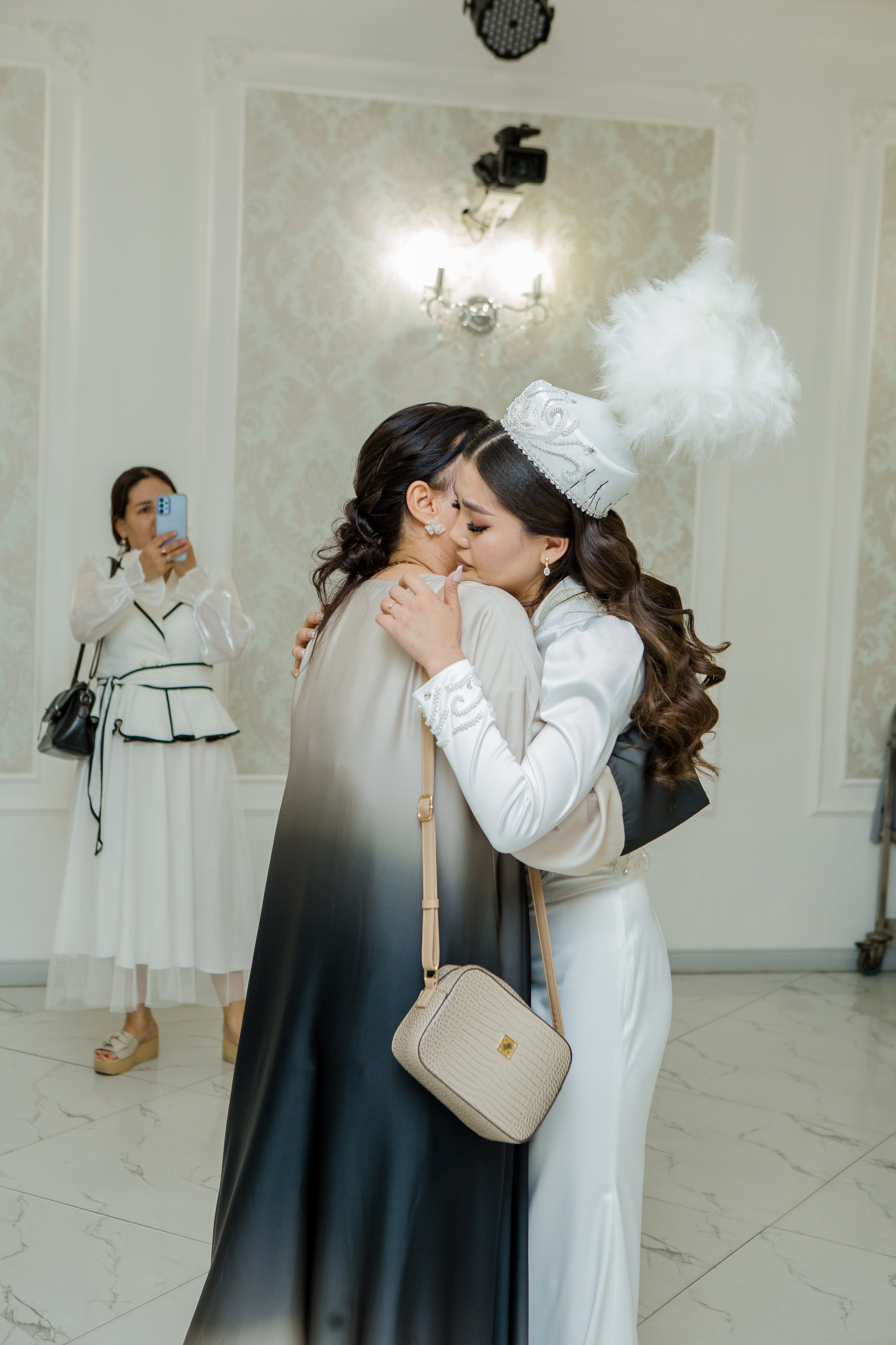 QYZ UZATU ZHADYRA. Свадебный и репортажный фотограф в Астане T.Yertay «Nomad media»