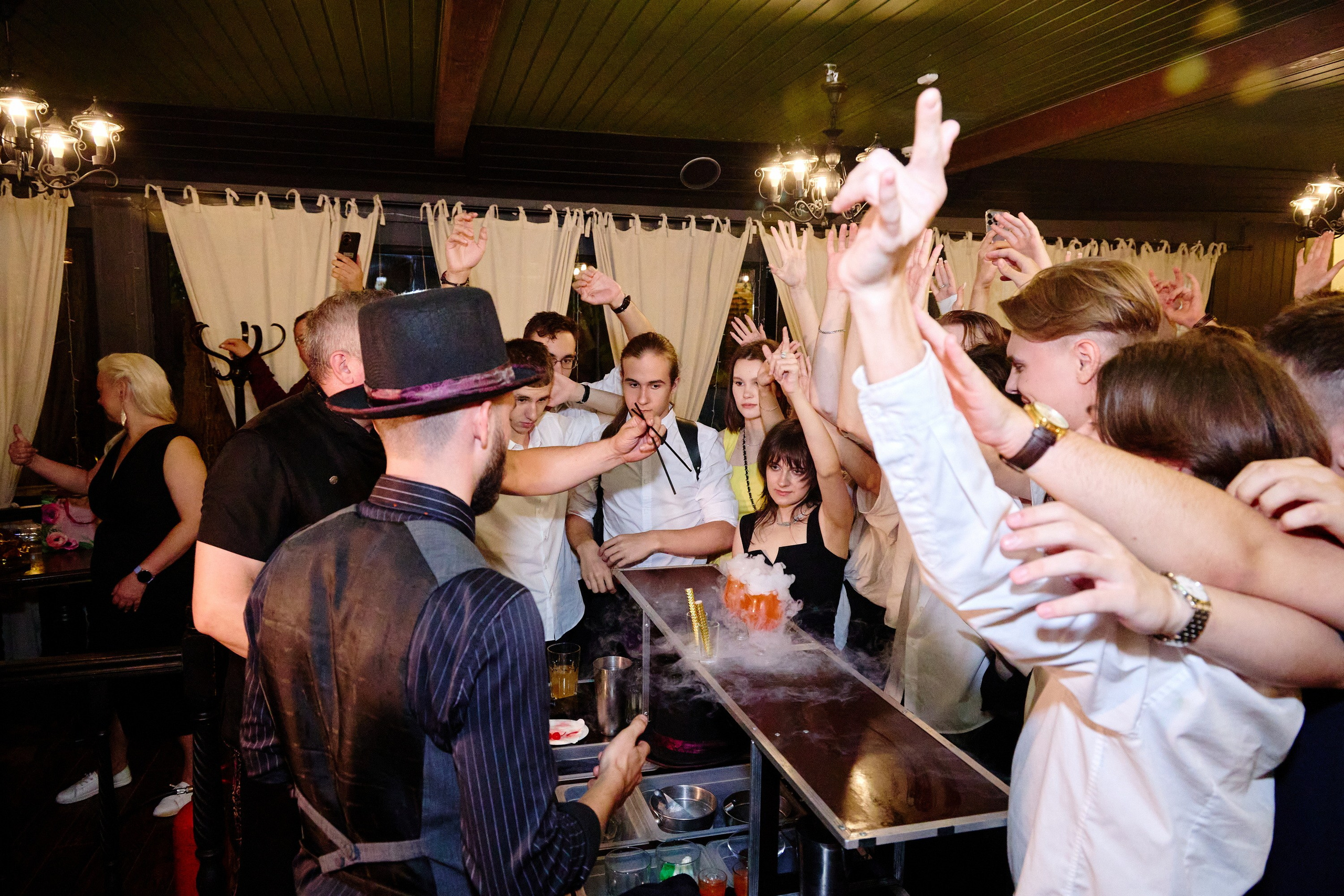 Выпускной 35 Сош. Фотограф Выпускные альбомы Таганрог Сергей Коробченко