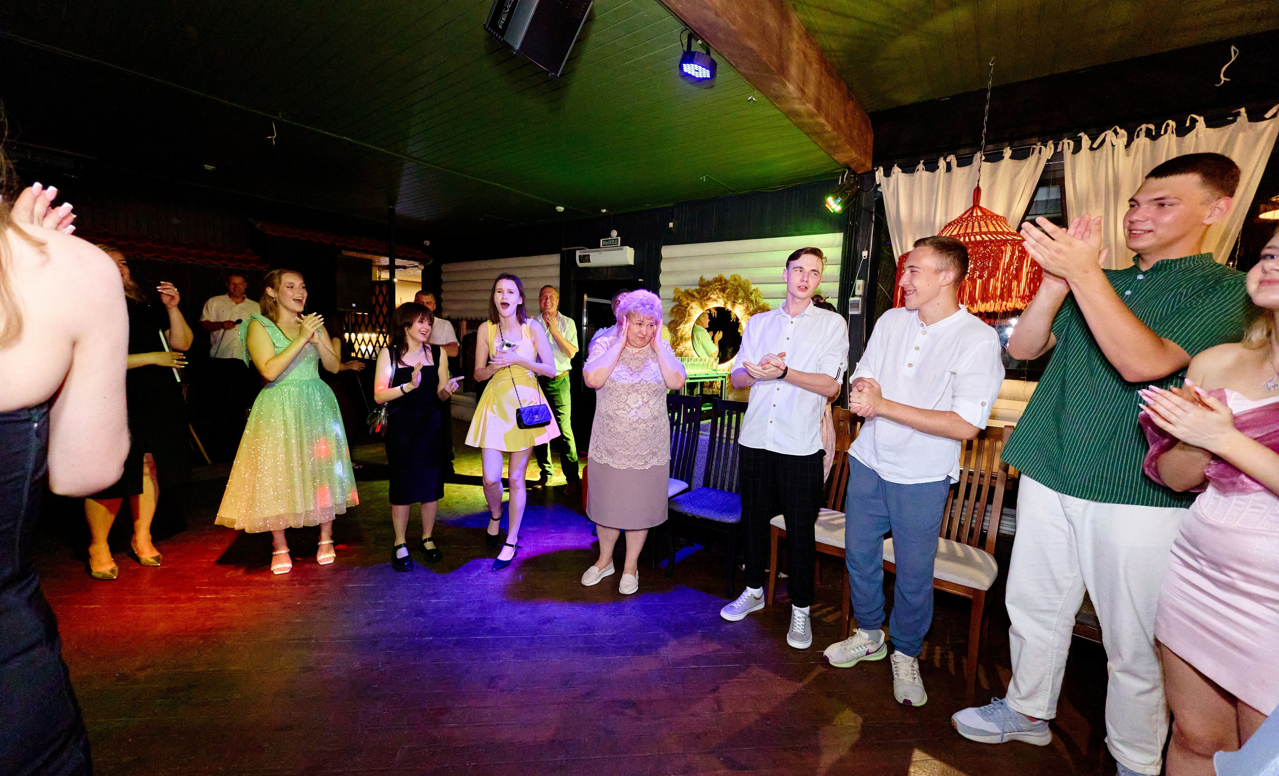 Выпускной 35 Сош. Фотограф Выпускные альбомы Таганрог Сергей Коробченко