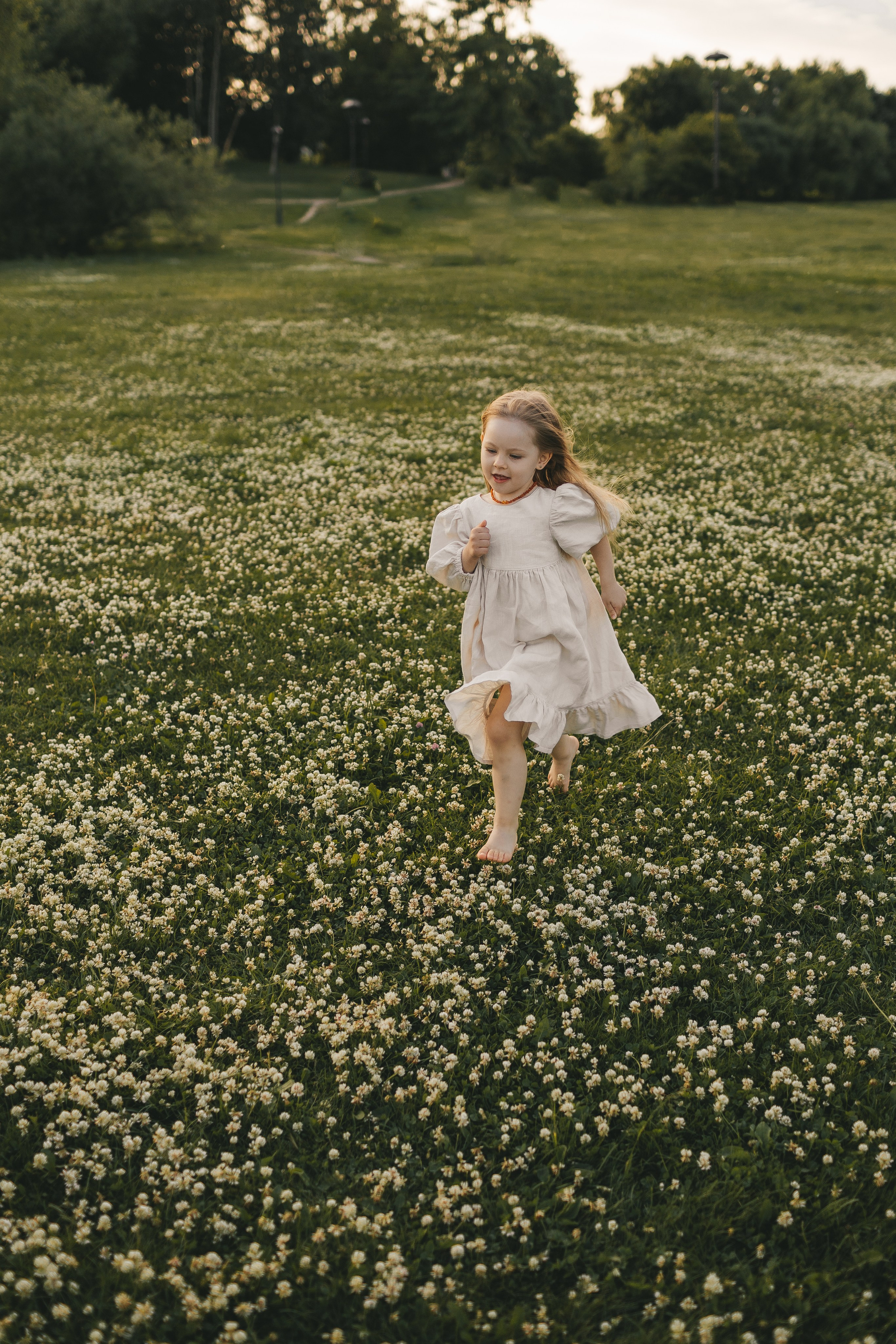Света и Стефа в Коломенском. Семейный и детский фотограф и видеограф в Москве, Дрокина Наталья