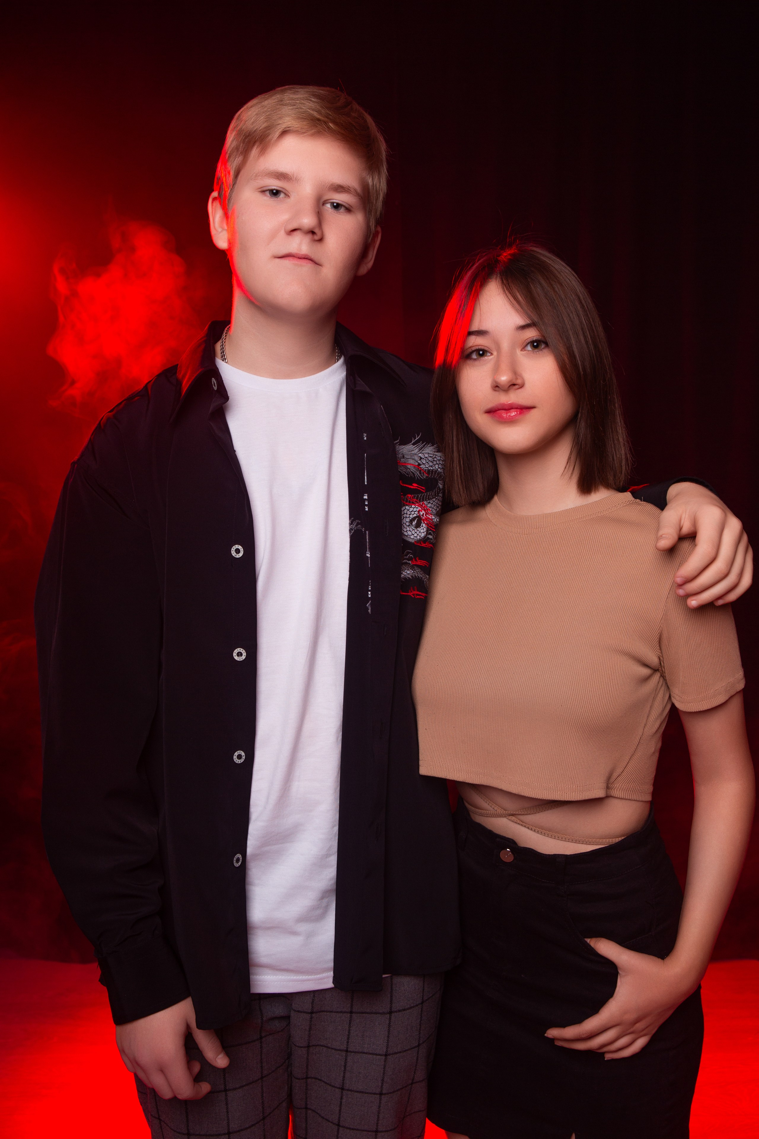 ФОТОСЕССИЯ С ЦВЕТНЫМ СВЕТОМ. ТВОЙ АЛЬБОМ / ТВОИ ПРАВИЛА