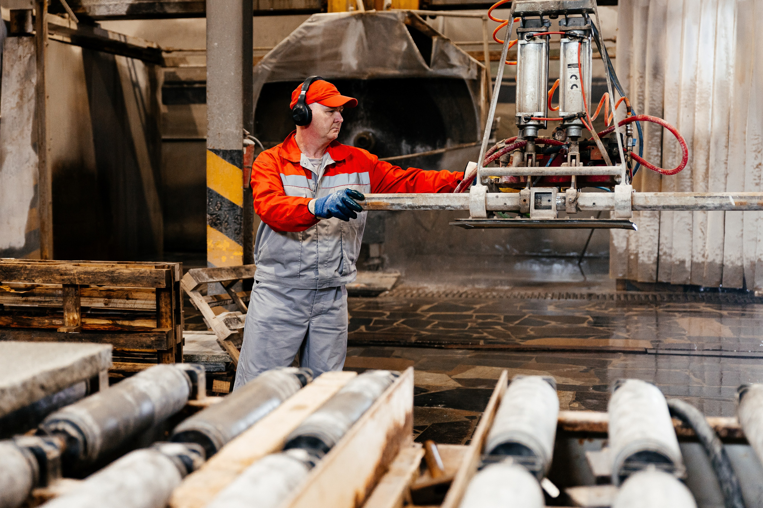 Камнеобрабатывающий завод. Ваш самый лучший фотограф!
