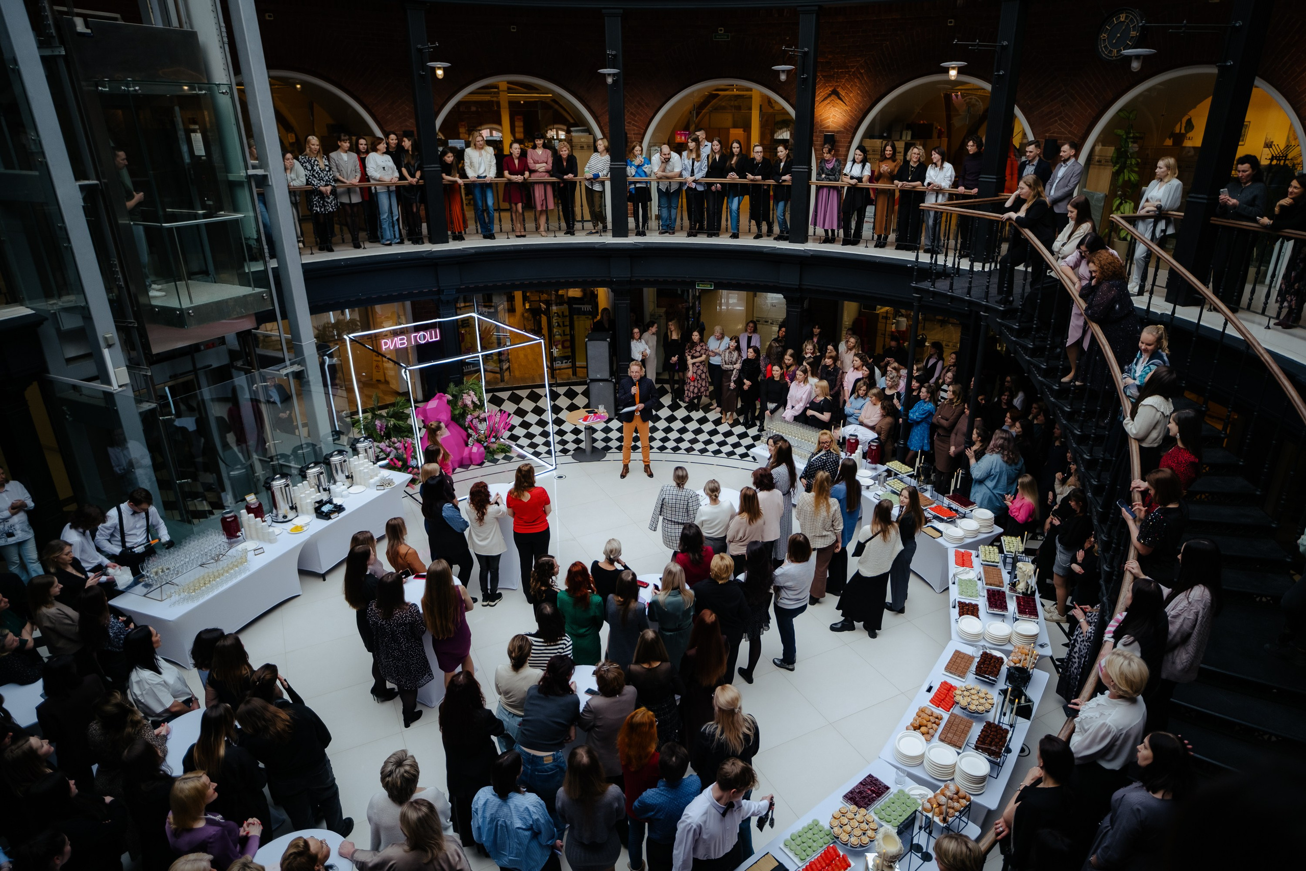 Репортаж фото. Фотограф и видеограф на мероприятия