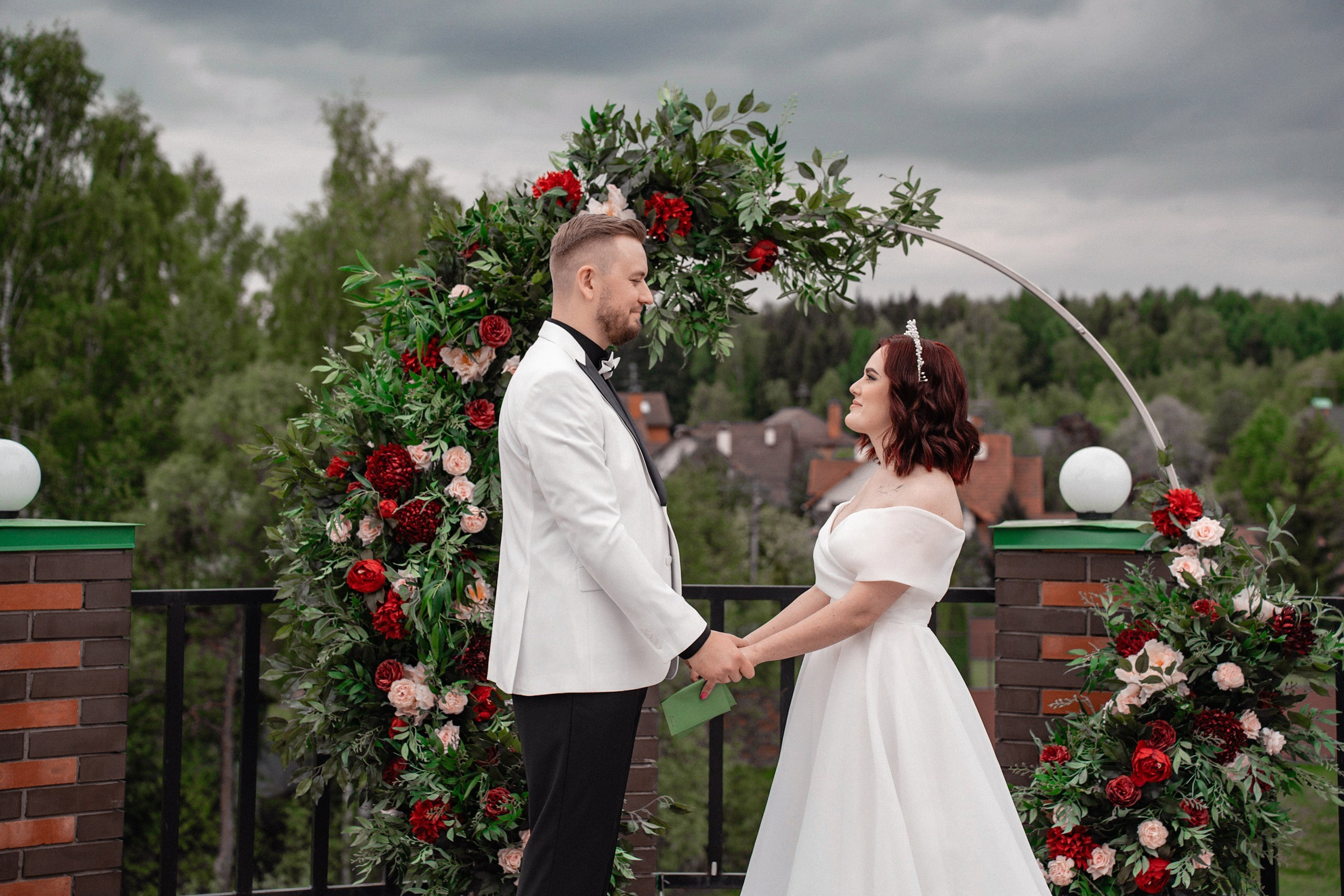 Свадебная фотосессия в Loft «Manhattan» в Пучково. Свадебный фотограф в Пучково