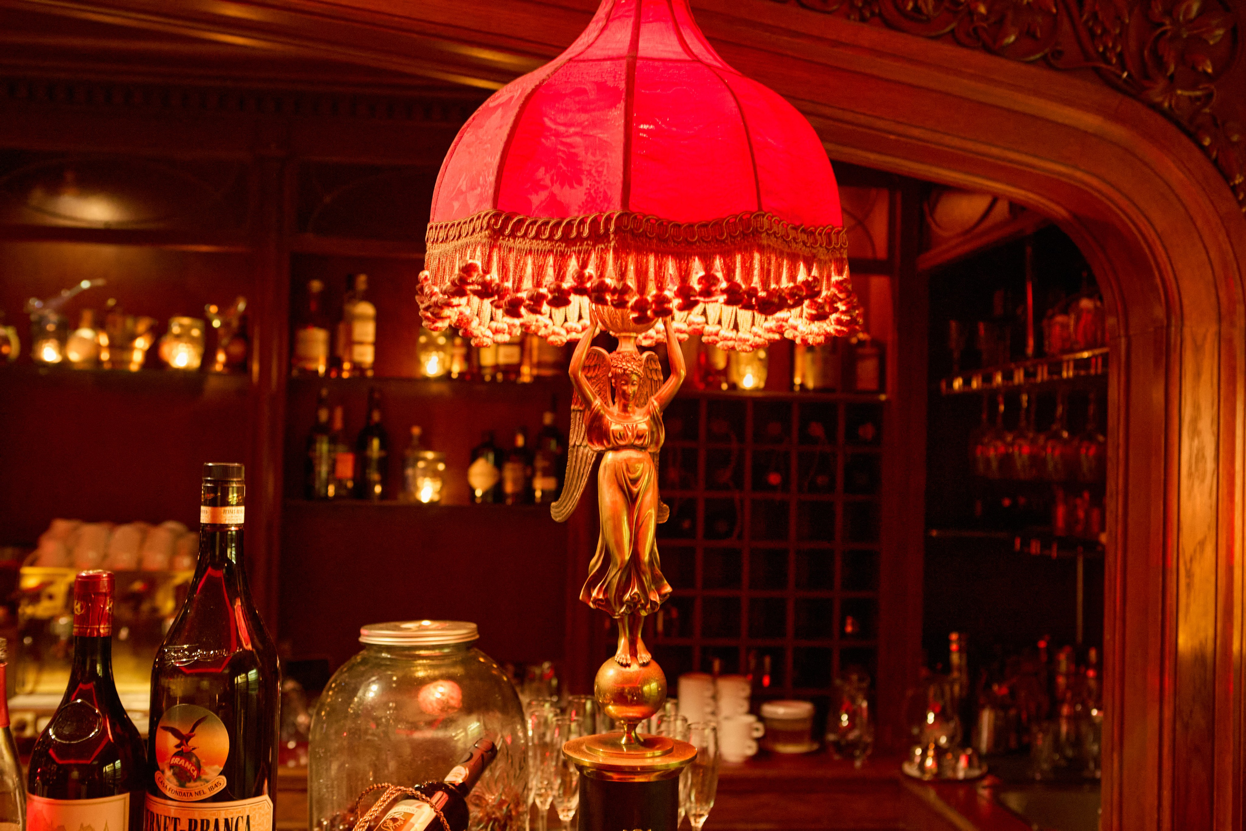 Evening on Nevsky Prospect Street at the Palkin Restaurant. Фотограф в Санкт-Петербурге Владимир Тихомиров