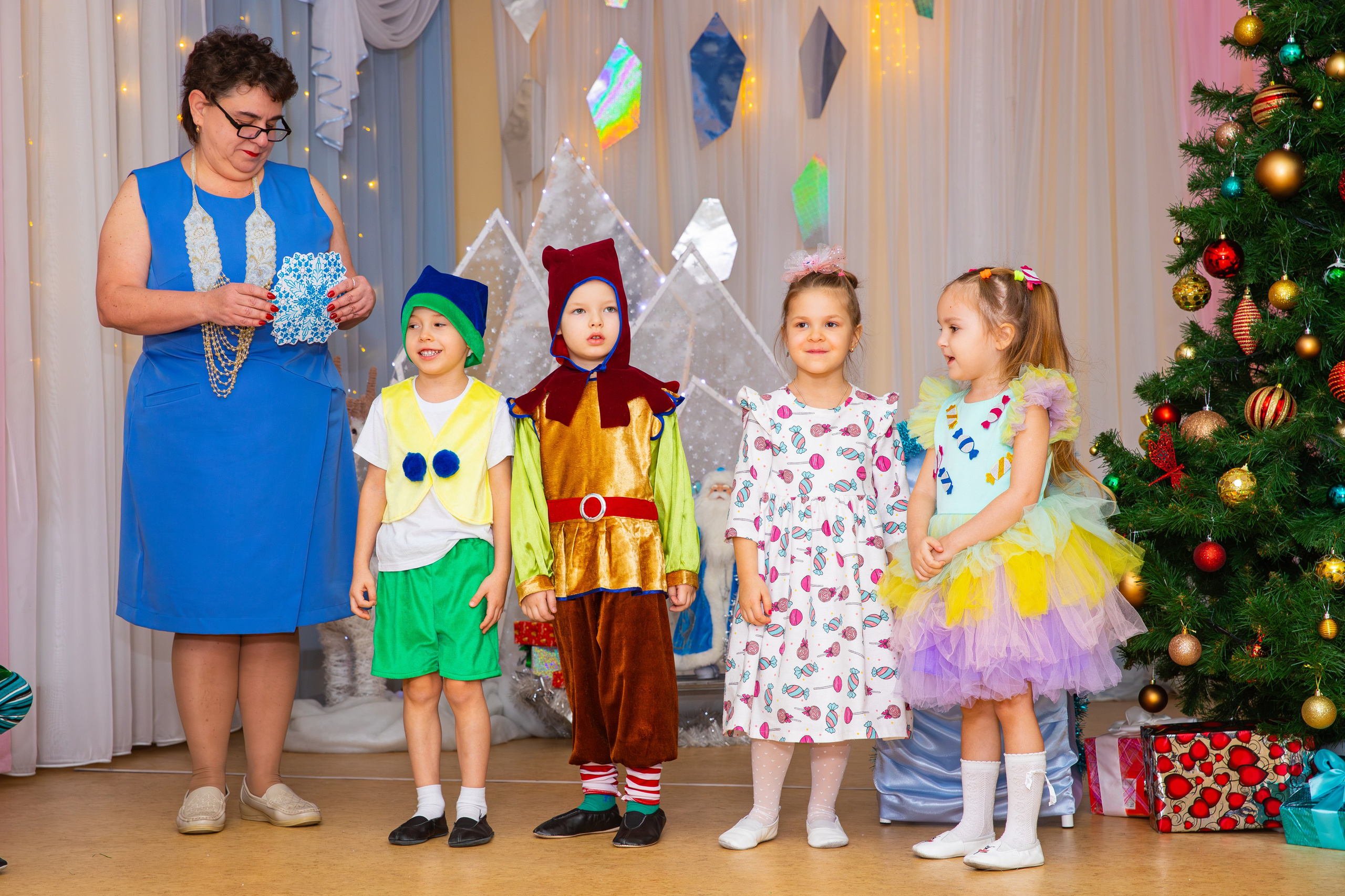 Новогодний утренник детский садик № 21. Фотограф Александр Поздняков  Новосибирск