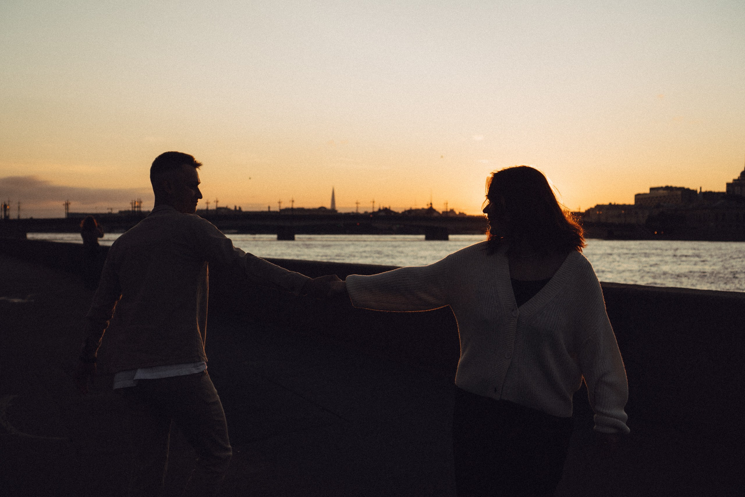Любовная прогулка на закате. Профессиональный фотограф, Санкт-Петербург — Виктория Богомолова