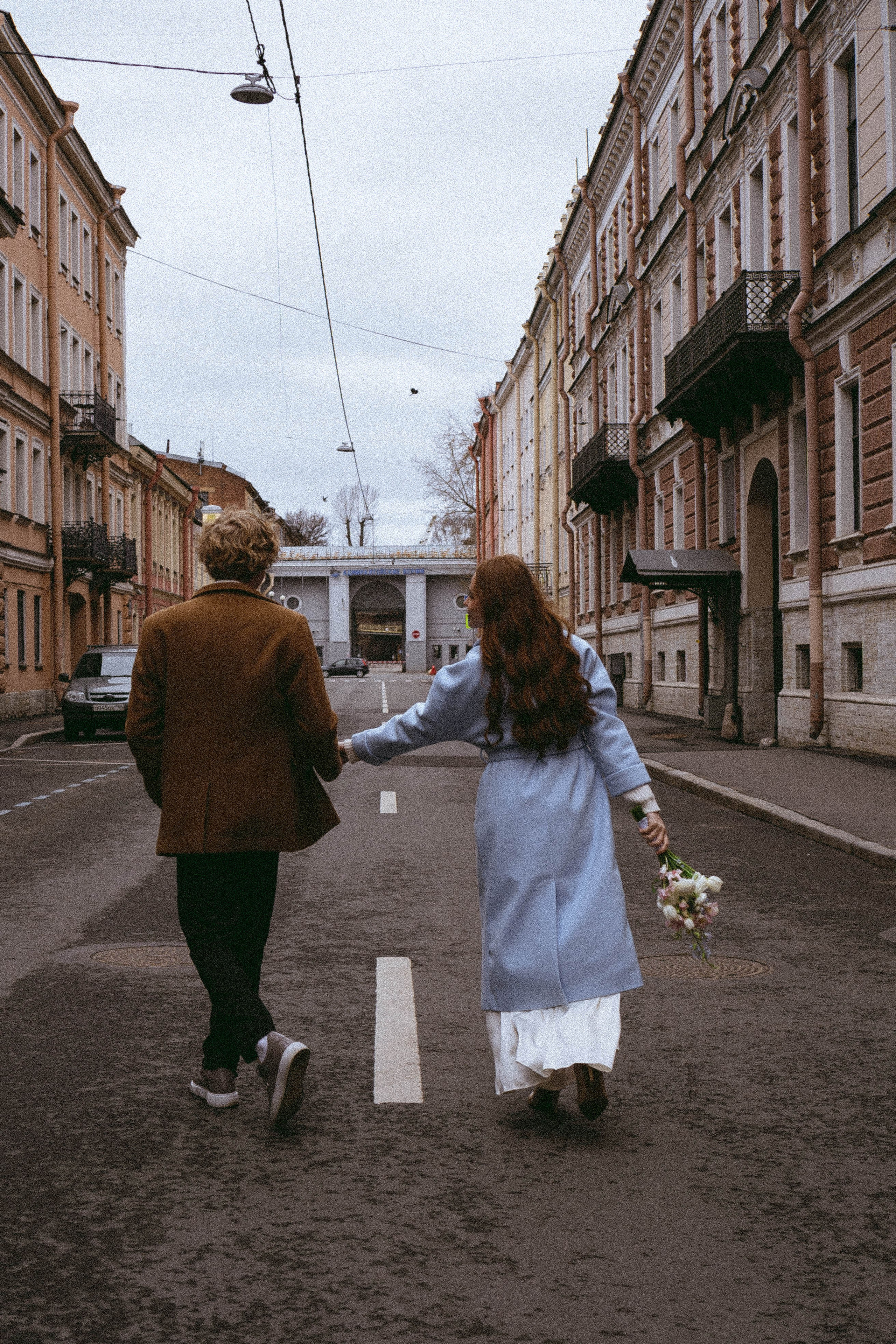 СВАДЕБНАЯ СЬЕМКА В ОТЕЛЕ. СБОРЫ ЖЕНИХА И НЕВЕСТЫ И ТАКЖЕ ТОР И ПОДГОТОВКА К ПРОГУЛКЕ И ПРОГУЛКА ПО ПЕТРОГРАДКЕ. Профессиональный фотограф, Санкт-Петербург — Виктория Богомолова