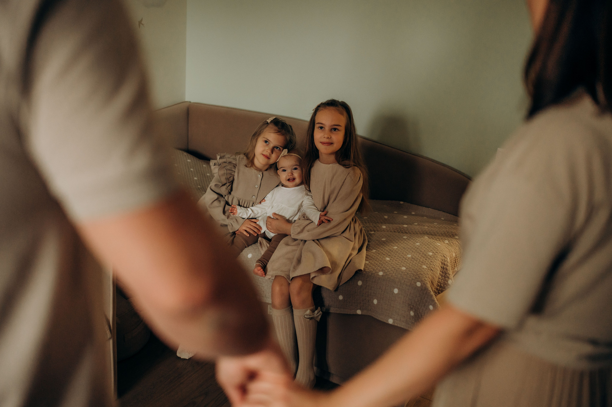 Годик младшей сестрёнке. Семейный фотограф в Домодедово и Москве Елена Пичугина