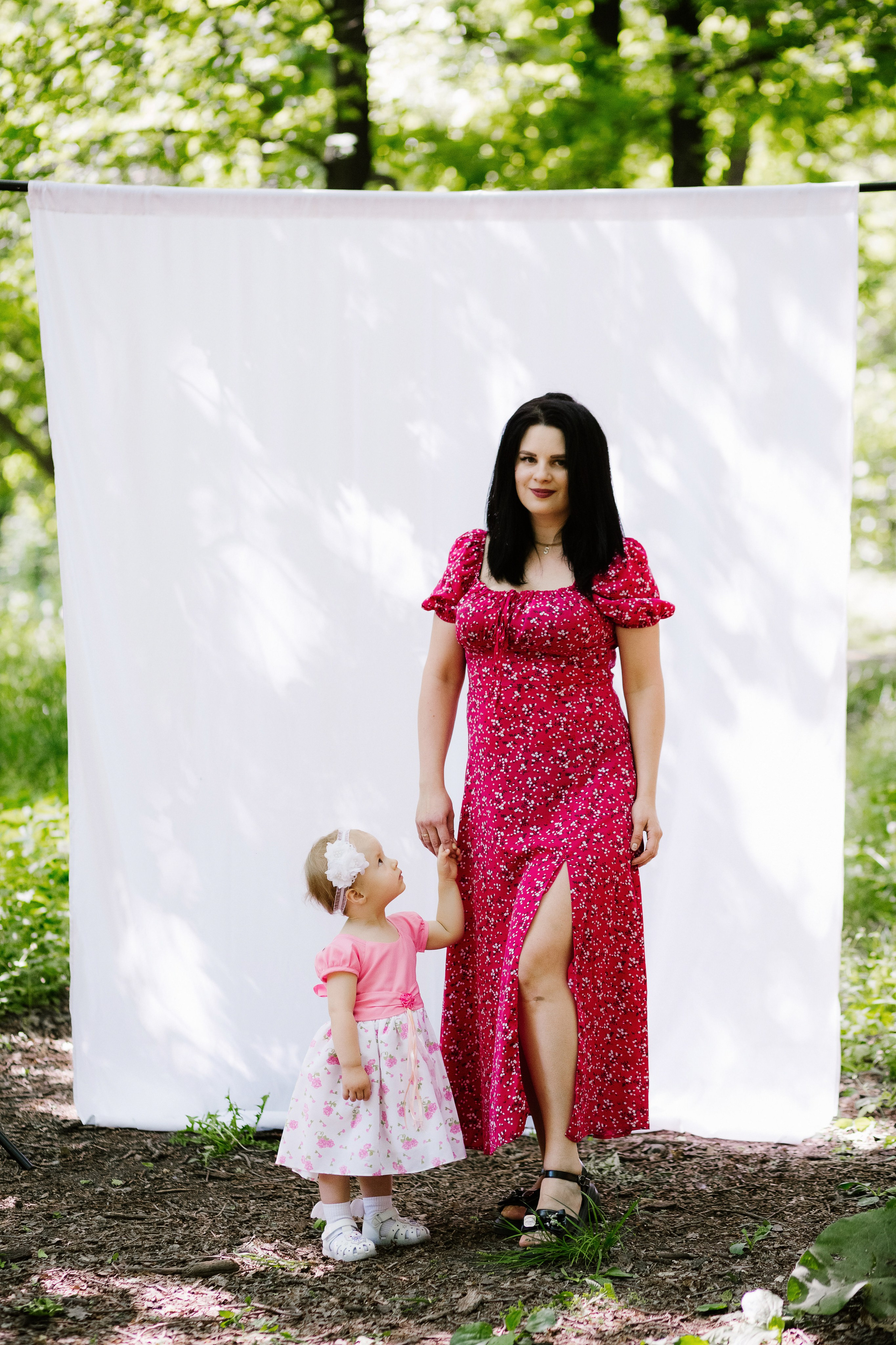 Ощущение леса в городе! Портреты на Белом Фоне в Дубках Таганрога. Свадебный и семейный фотограф в Таганроге Бакарюк Антон