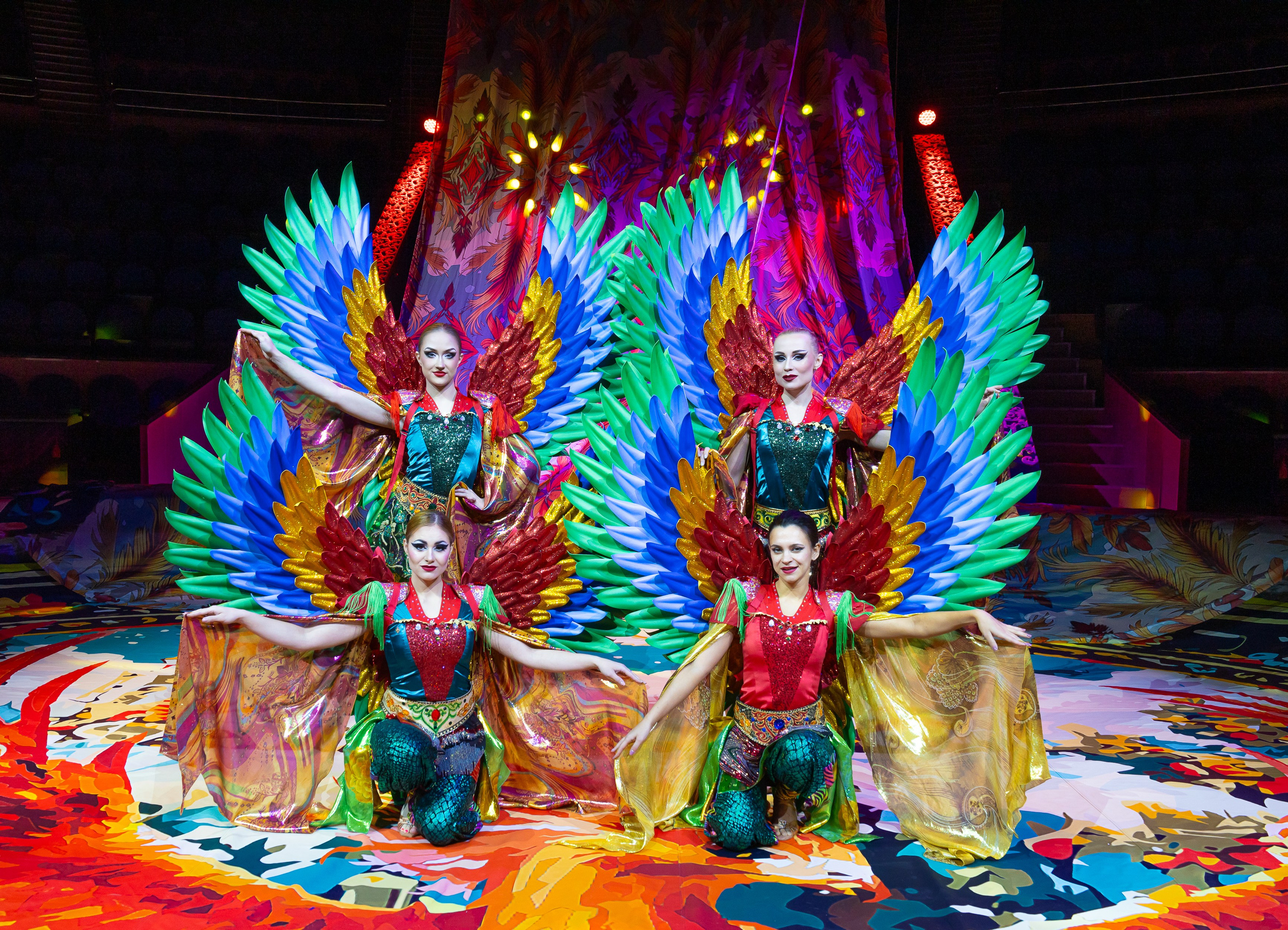 Цирк Жар Птица. Афиша. Семейный и Свадебный фотограф в Сочи