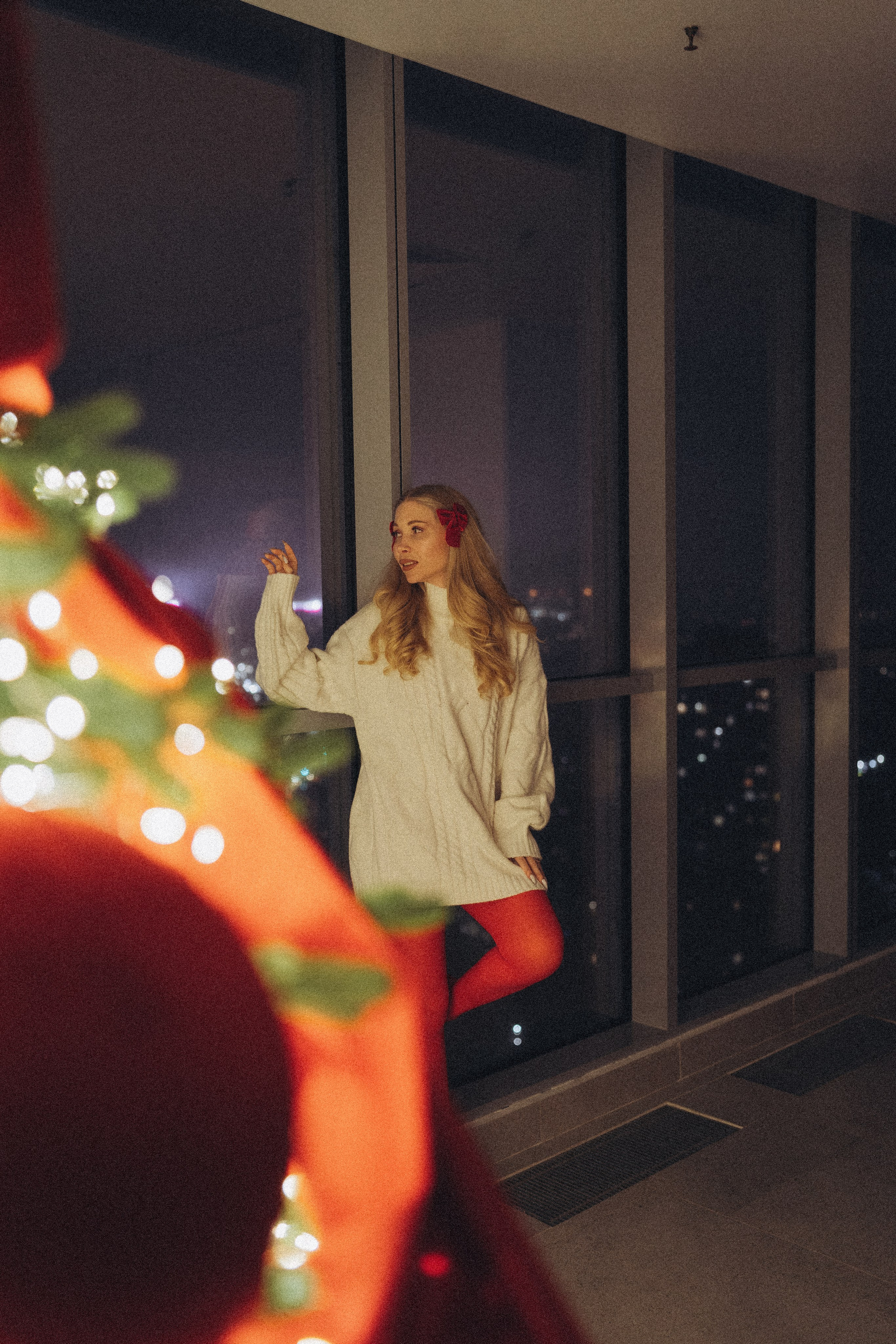 ФОТОСЕССИЯ К НОВОМУ ГОДУ В СТУДИИ С ЕЛОЧКОЙ КРАСИВЫЙ ОБРАЗ. Профессиональный фотограф, Санкт-Петербург — Виктория Богомолова