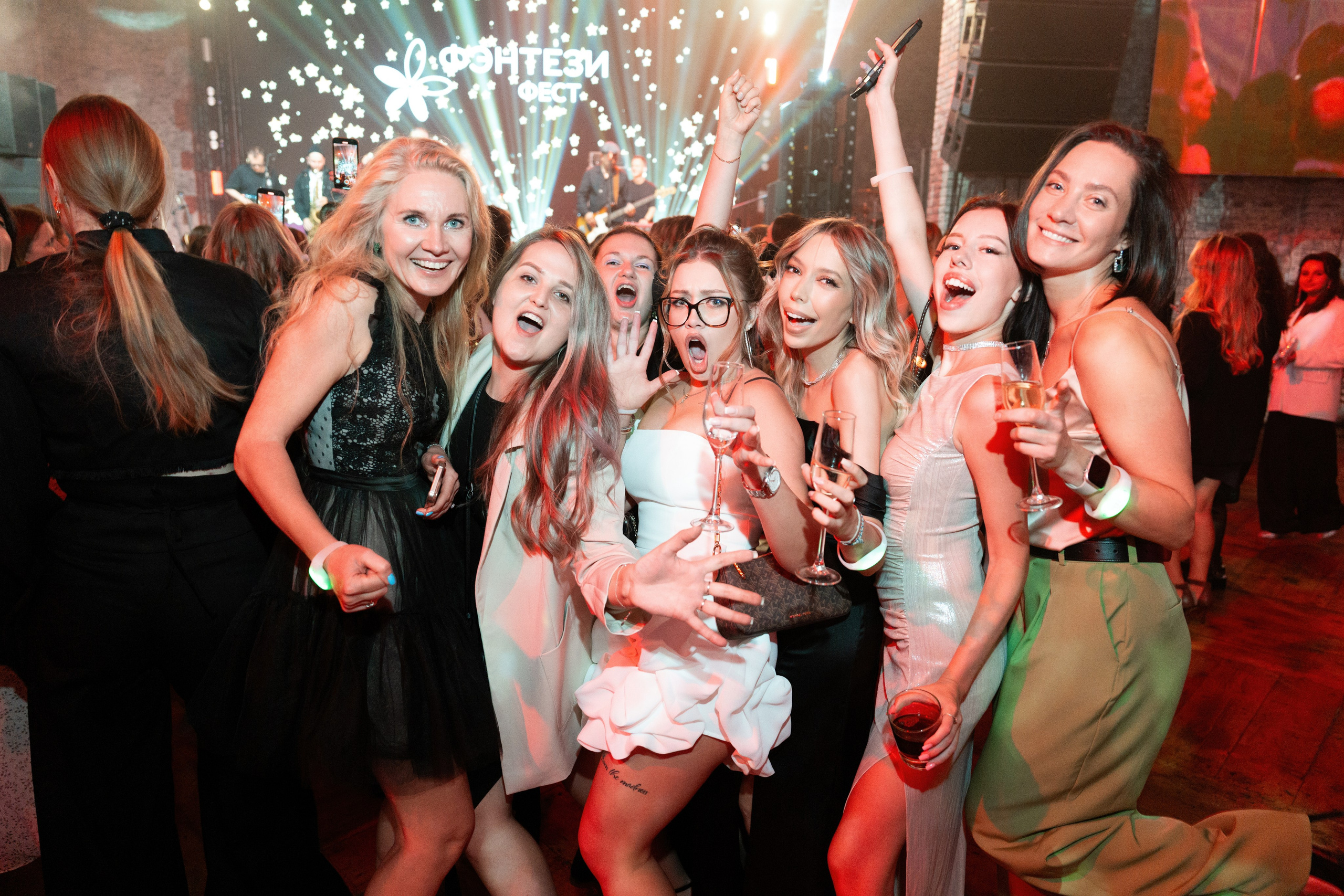 ИВЕНТ. Профессиональный фотограф и видеооператор Гладышев Даниил