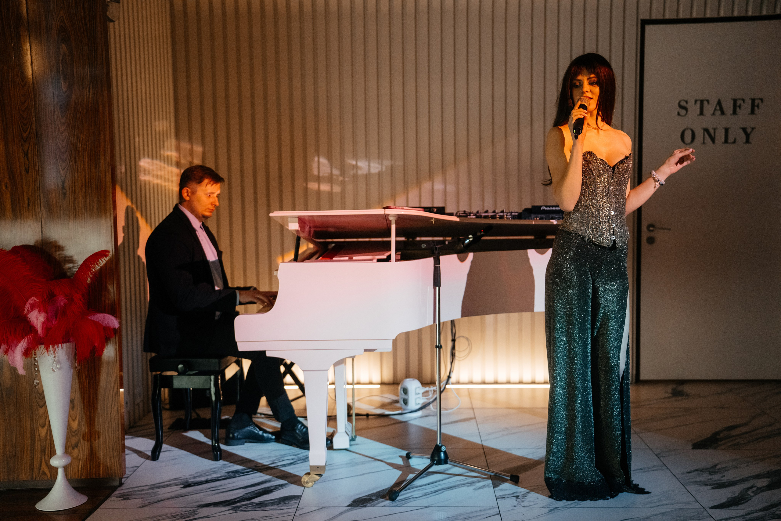 2 апреля (среда). BENUAR Restaurant