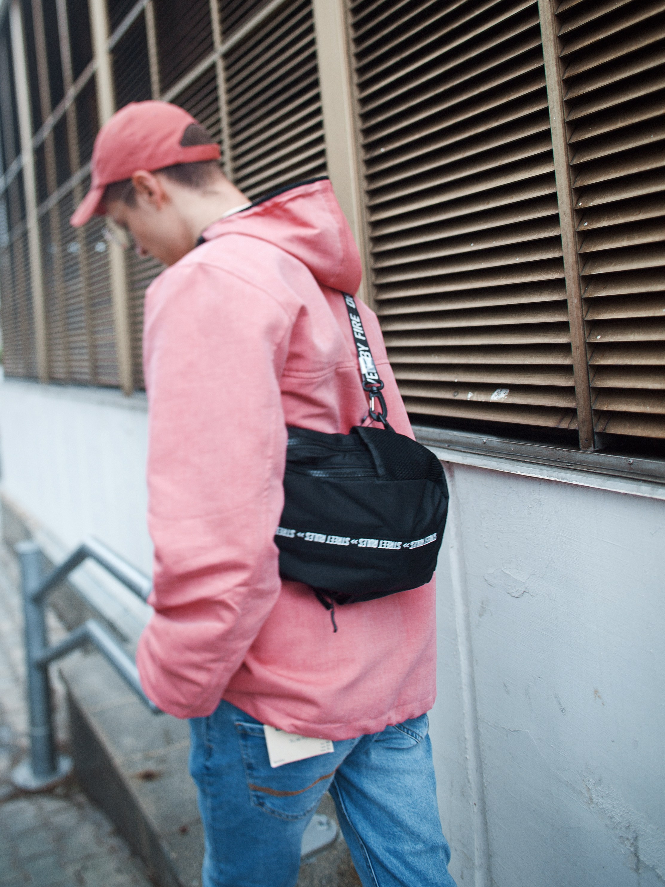 Лук бук Tolyboy. Каталожный и предметный фотограф в Москве Анна Nesmeliva