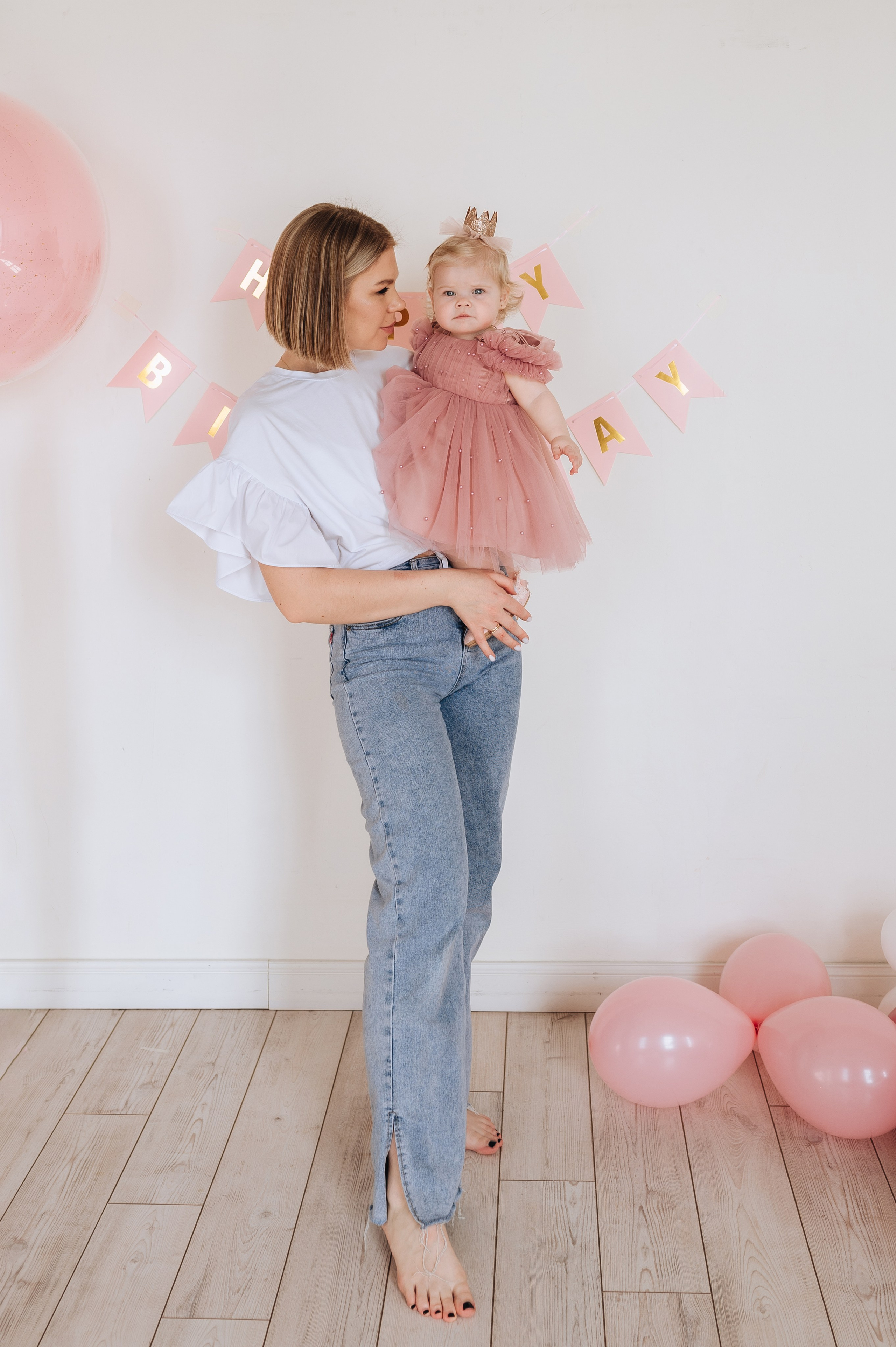 Семейная фотосессия на годик Евы. Фотограф в Москве и Московской области Таня Яблочкина