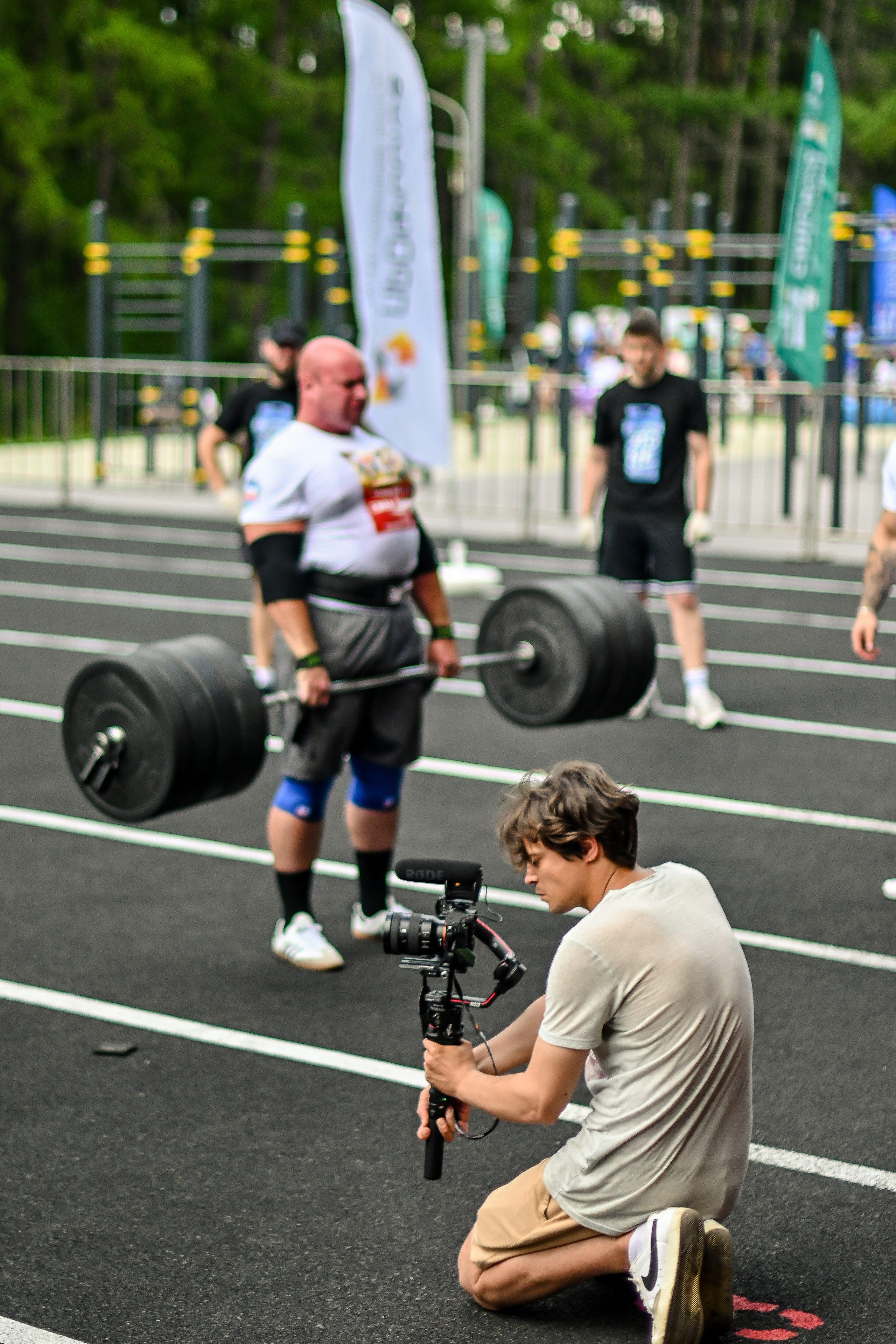 СТРОНГ. Фотограф для бизнесконтента, репортажей и семейного альбома в Москве