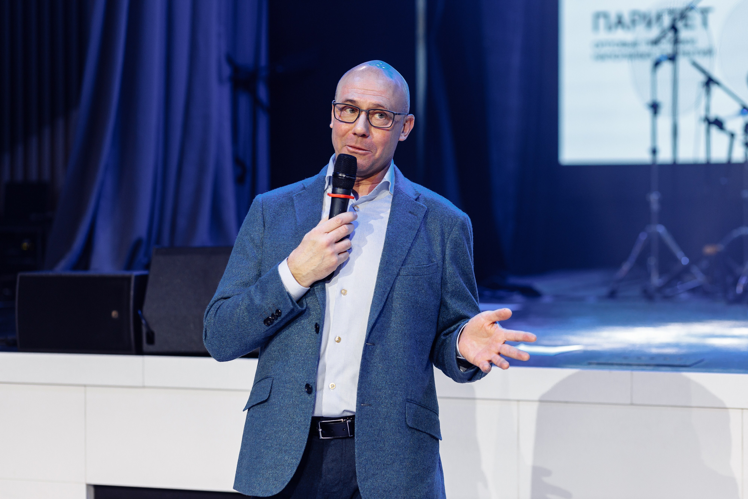 Корпоратив ПолСтраны. Свадебный и портретный фотограф в Королёве Сергей Чихарев