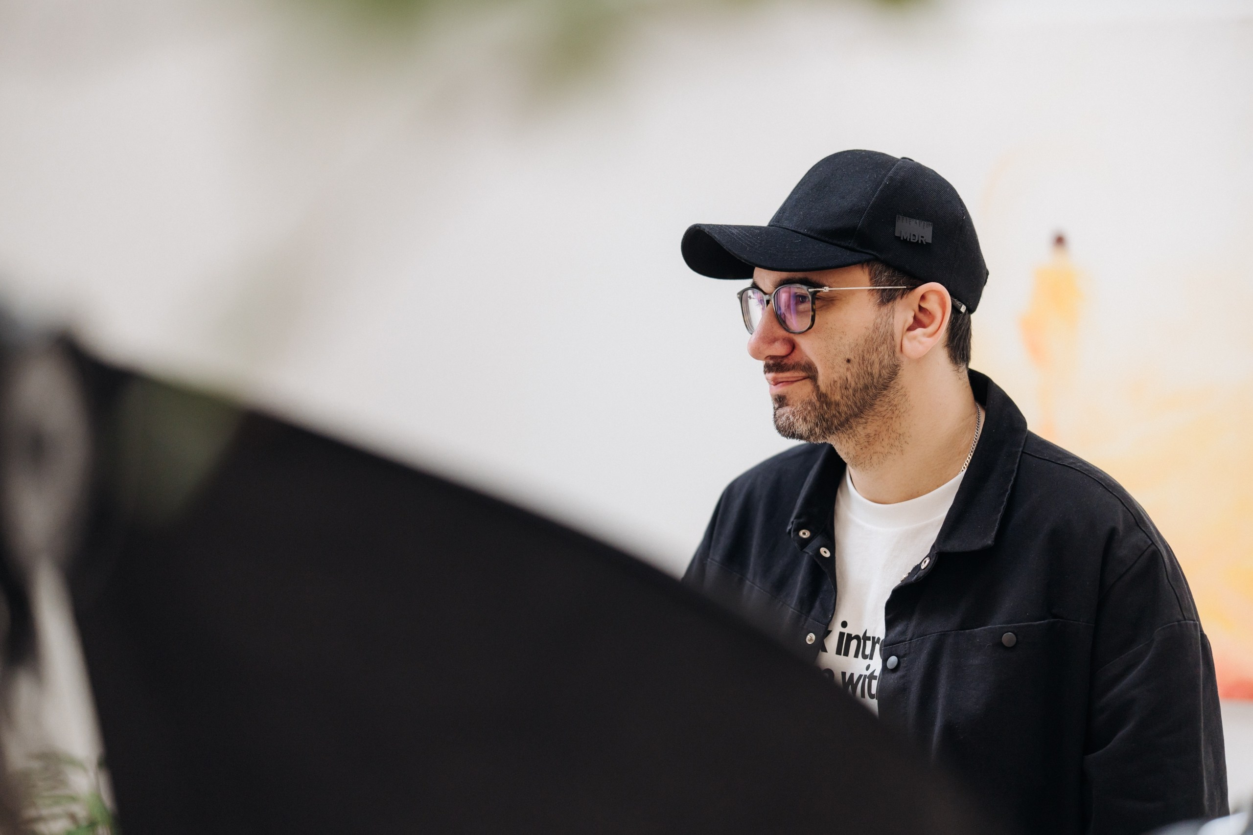 Промо-Сессия КамиLLа на обложку сингла «Дельтаплан». Репортажный фотограф Санкт-Петербург