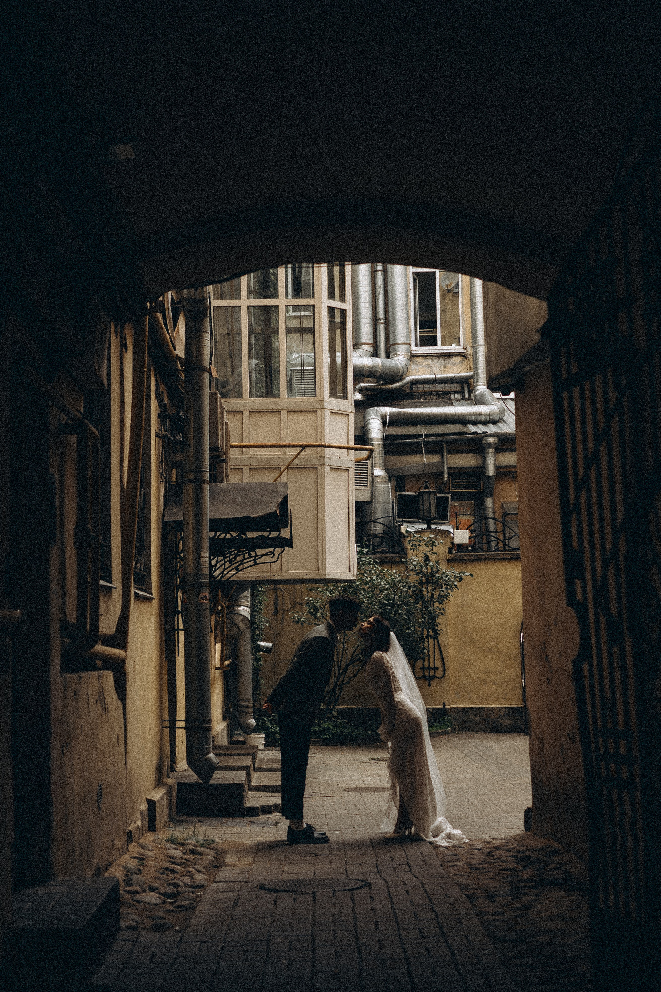 СВАДЕБНАЯ ПРОГУЛКА ВОЗЕ ИСАИКЕВСКОГО СОБОРА АСТОРИИ И ЗАКОНОДАЛЕТНОГО СОБРАНИЯ. Профессиональный фотограф, Санкт-Петербург — Виктория Богомолова