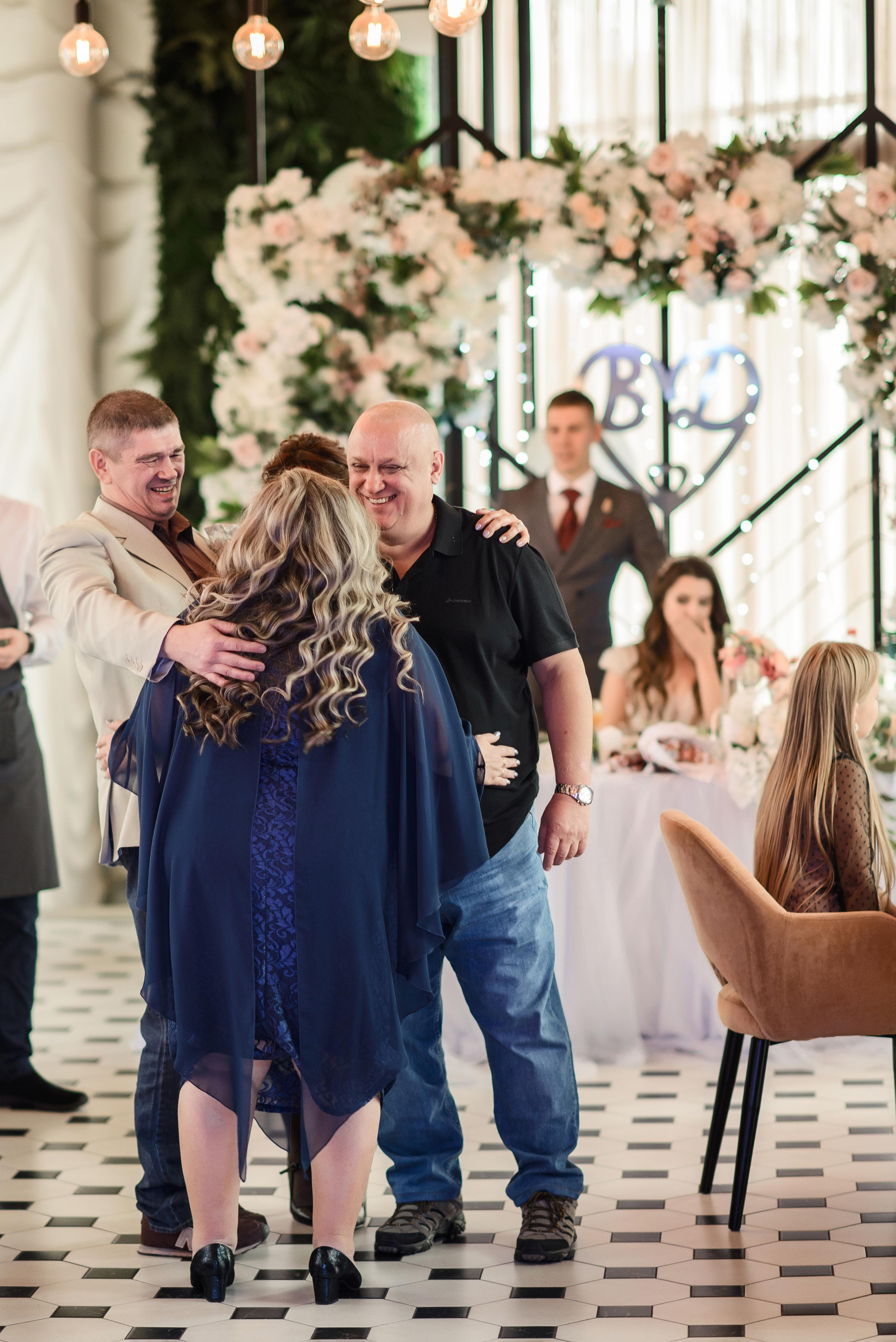 Свадьба в Волгограде. Свадебный и travel фотограф в Волгограде, Сочи, Домбае, Европе