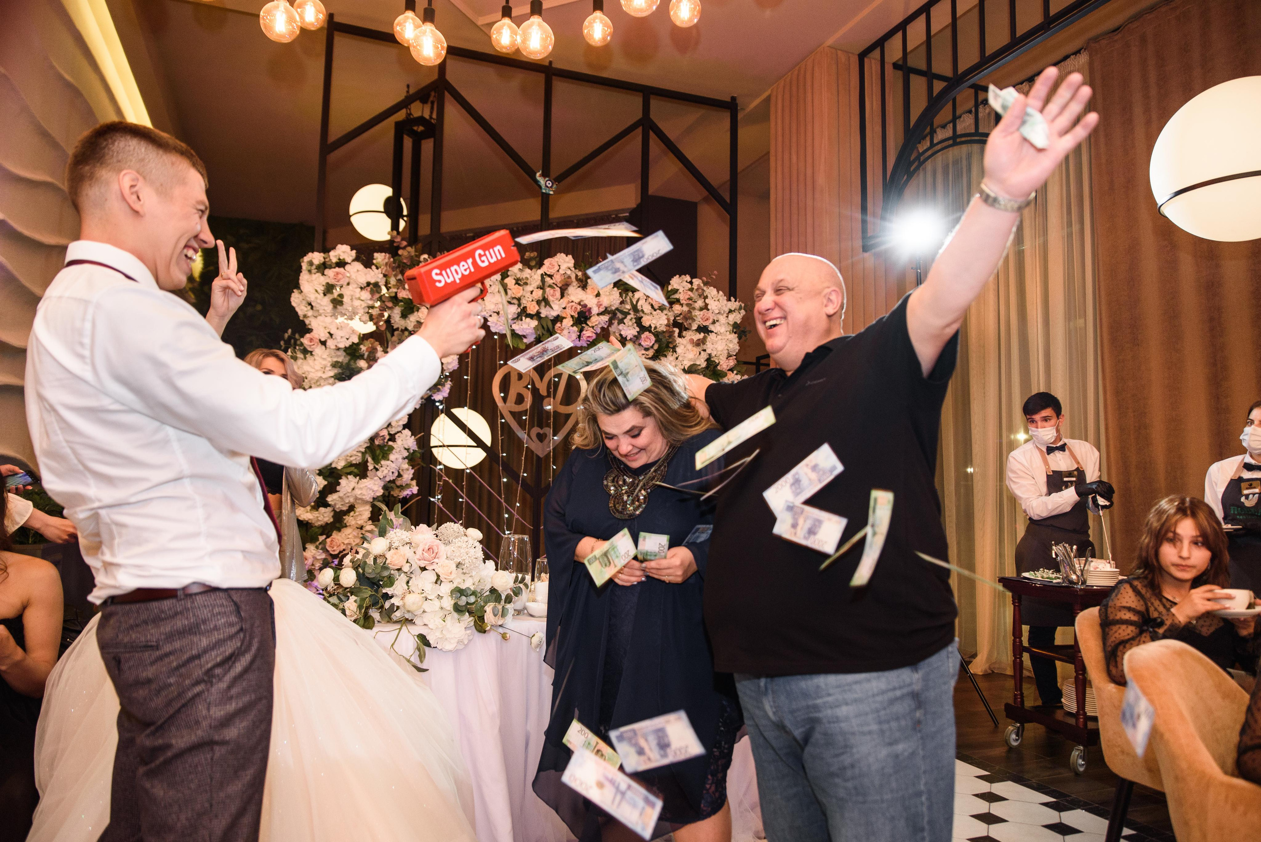 Свадьба в Волгограде. Свадебный и travel фотограф в Волгограде, Сочи, Домбае, Европе