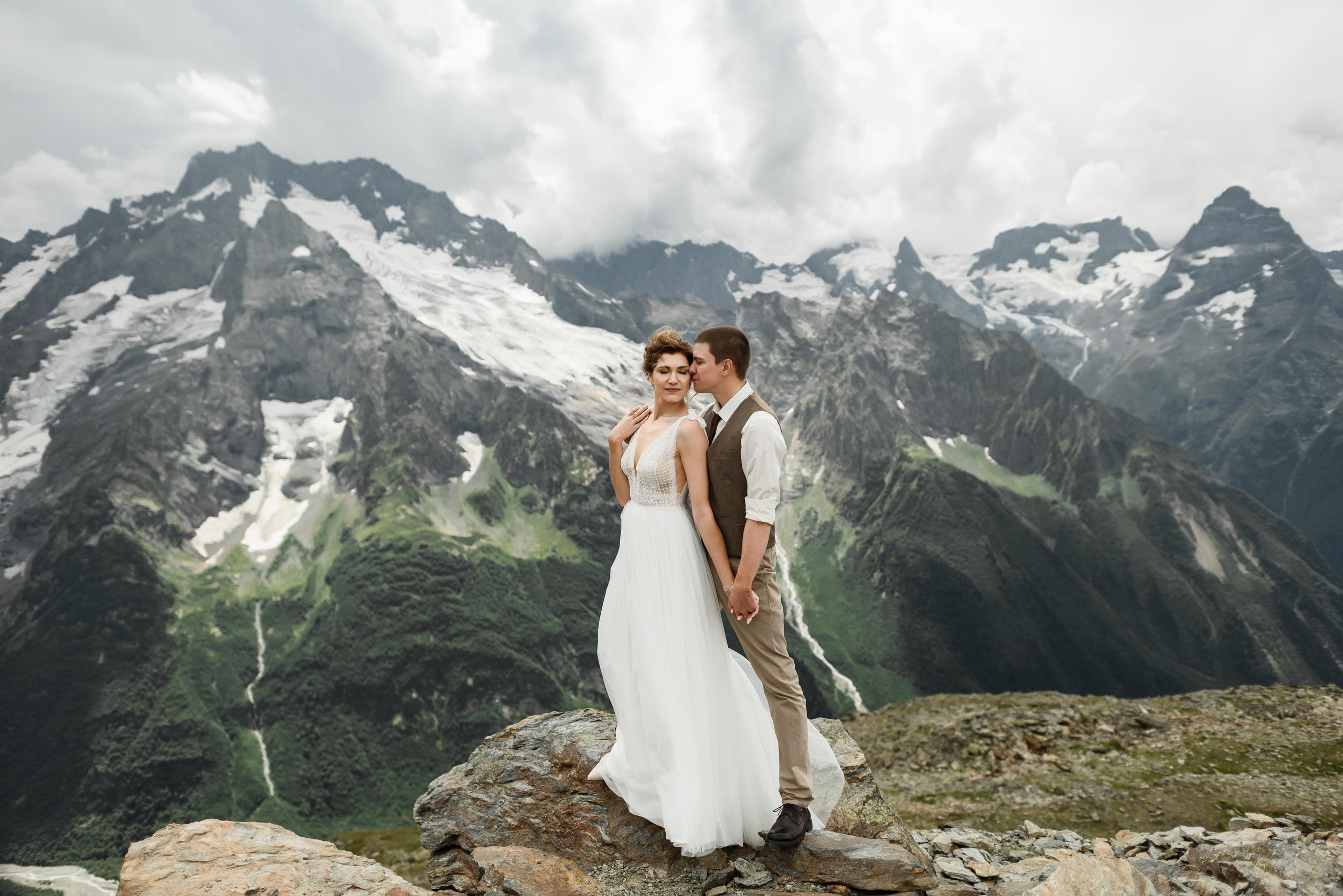 Свадебный день в горах (10.08.2020). Свадебный и travel фотограф в Волгограде, Сочи, Домбае, Европе
