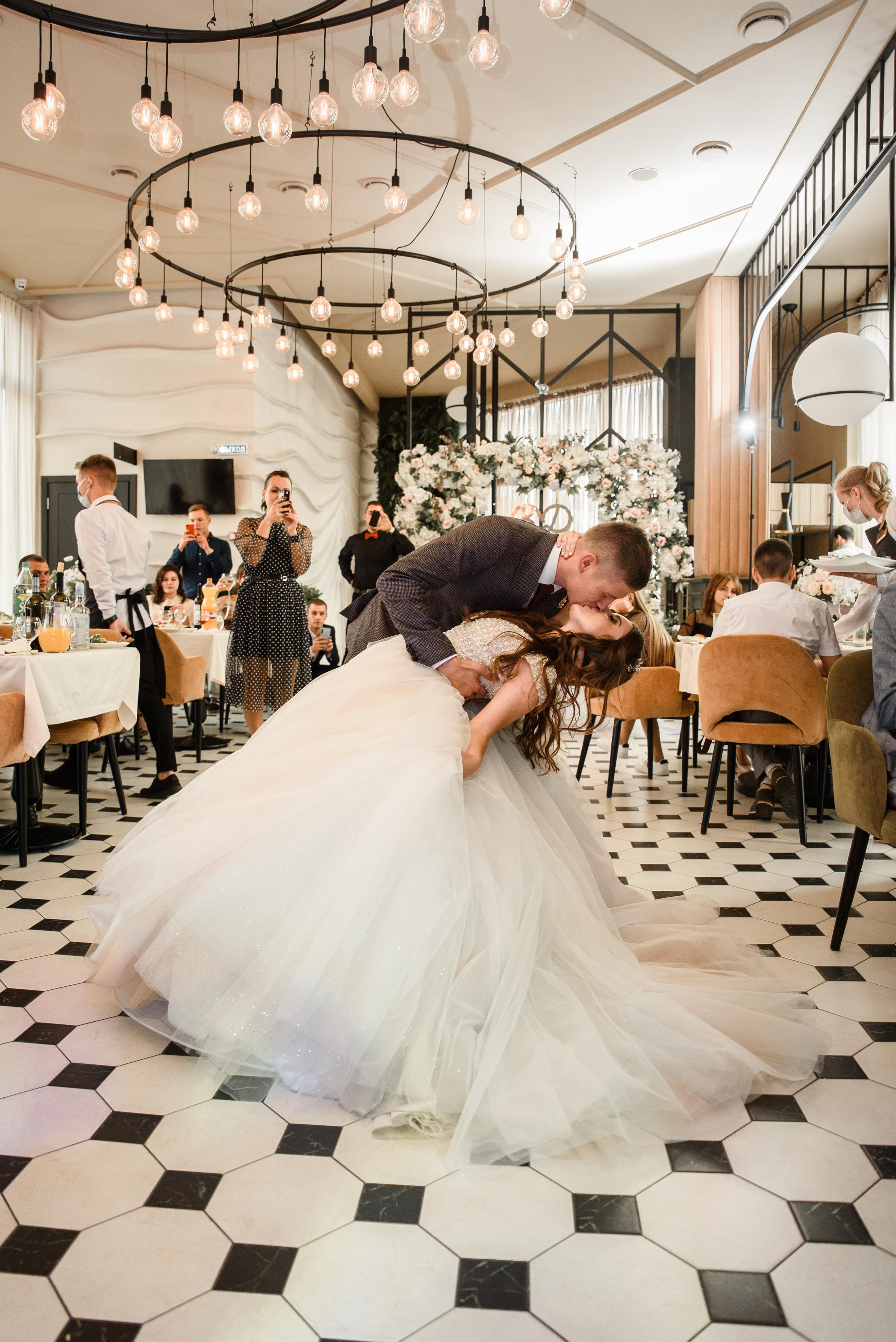 Свадьба в Волгограде. Свадебный и travel фотограф в Волгограде, Сочи, Домбае, Европе