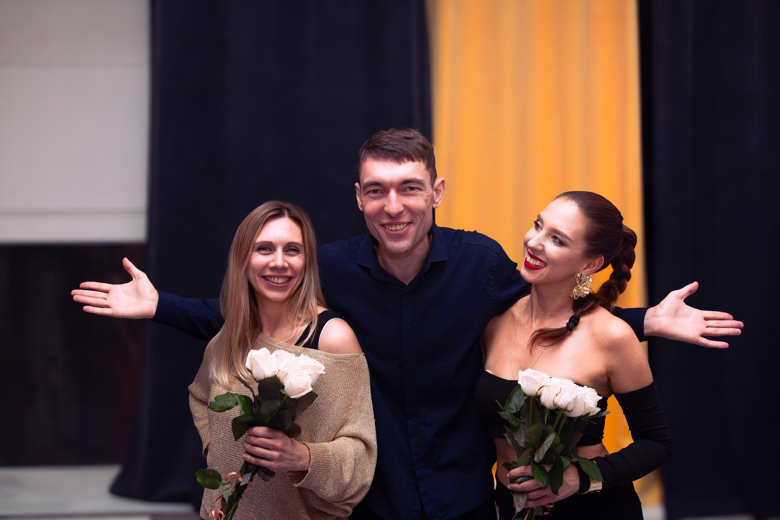 Dance cafe вечеринка