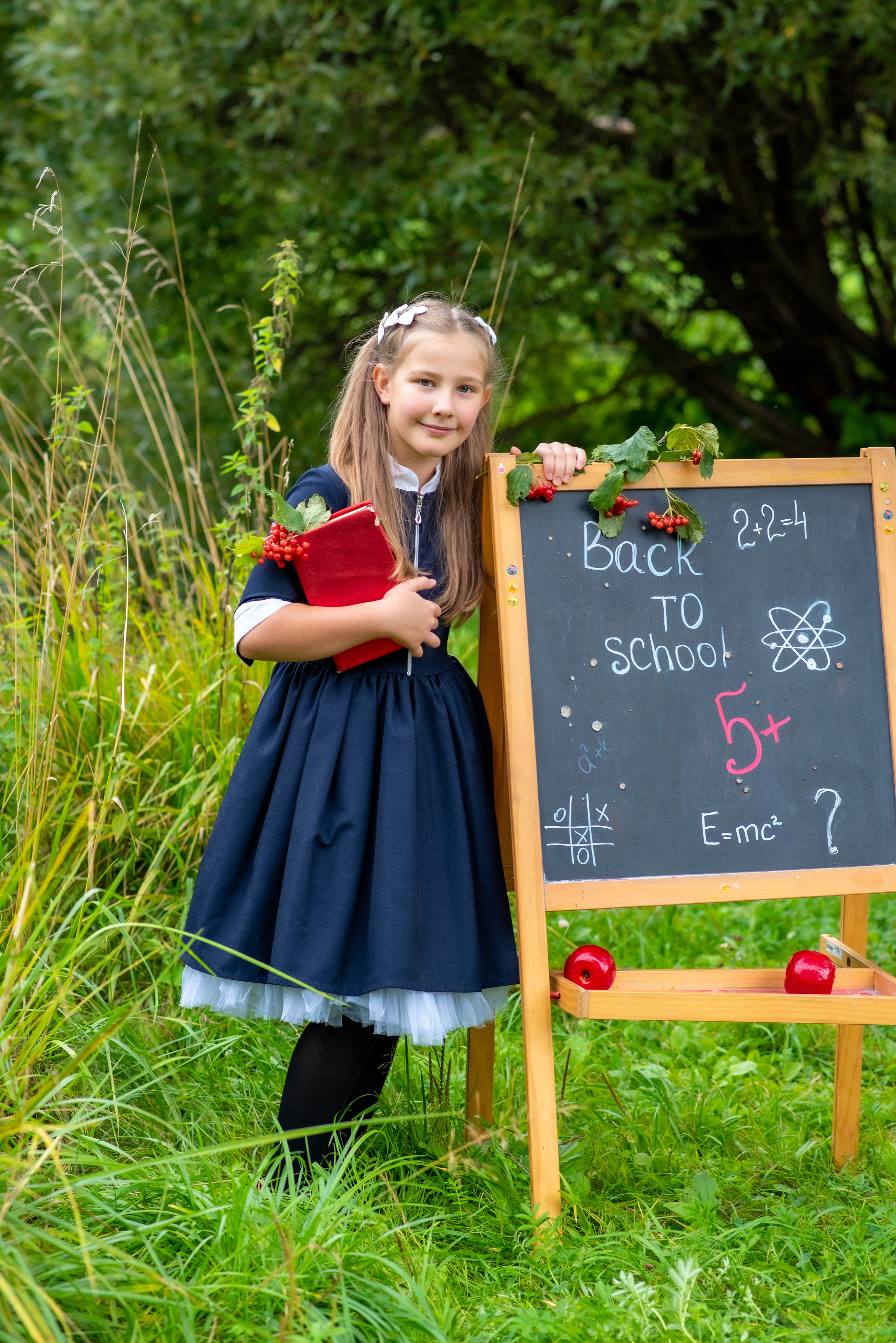 Фотосессия на школьном дворе. Семейный и детский фотограф в Москве Роксана Давлятерова