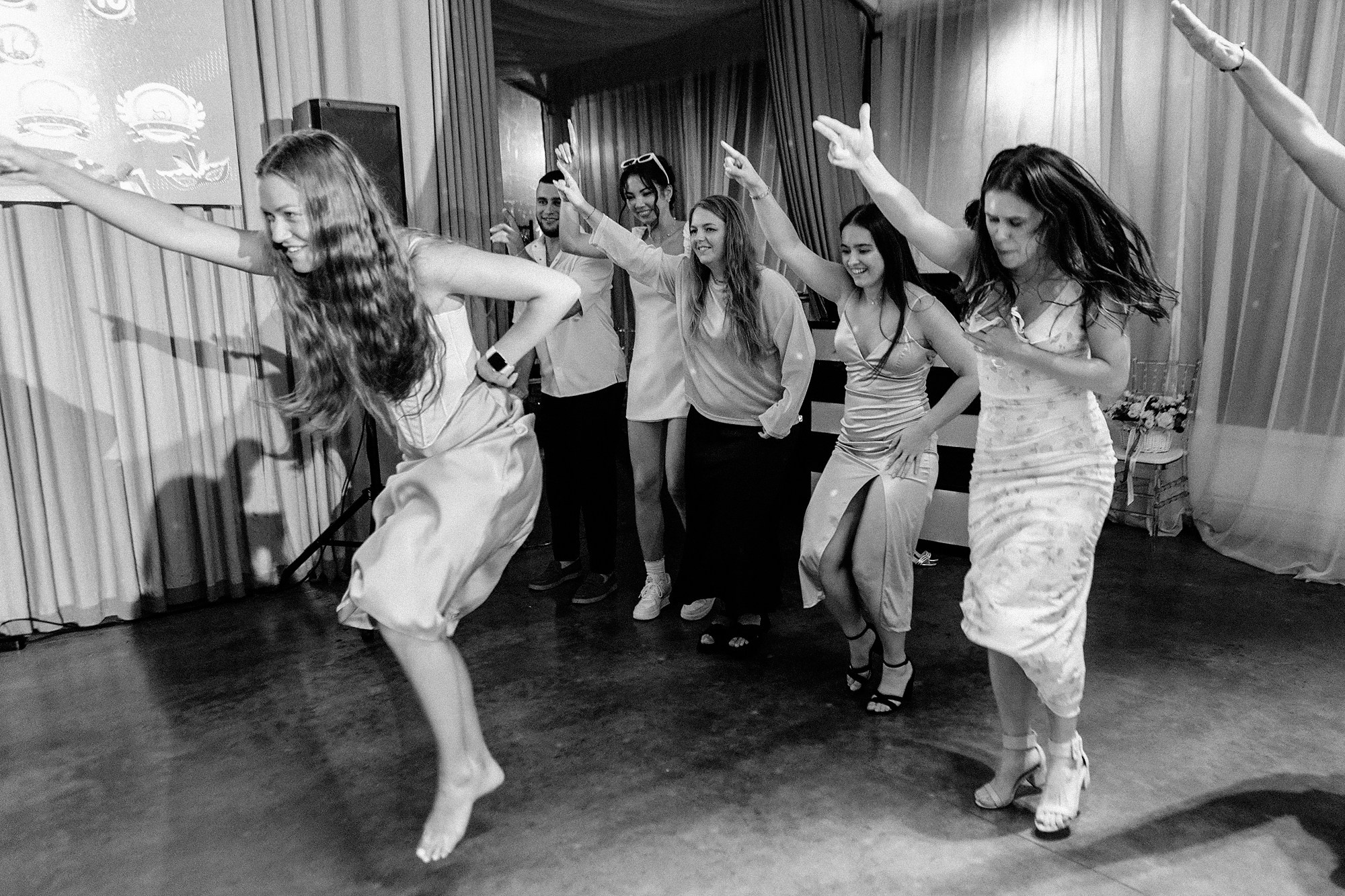 Саша и Вика 5.09.25. Свадебный фотограф Владивосток Алина Гевондова