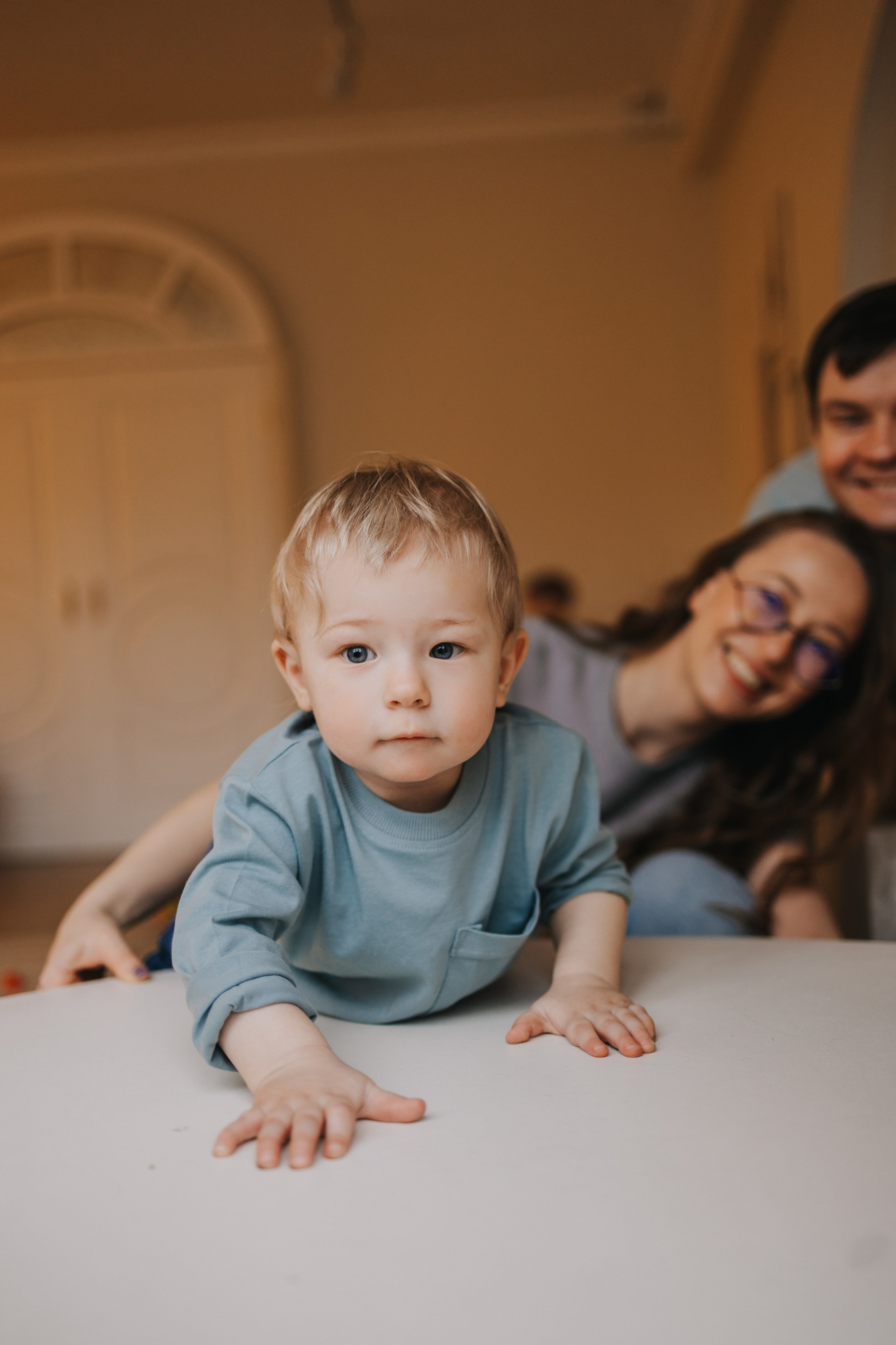 Большая семья. Домашняя фотосессия