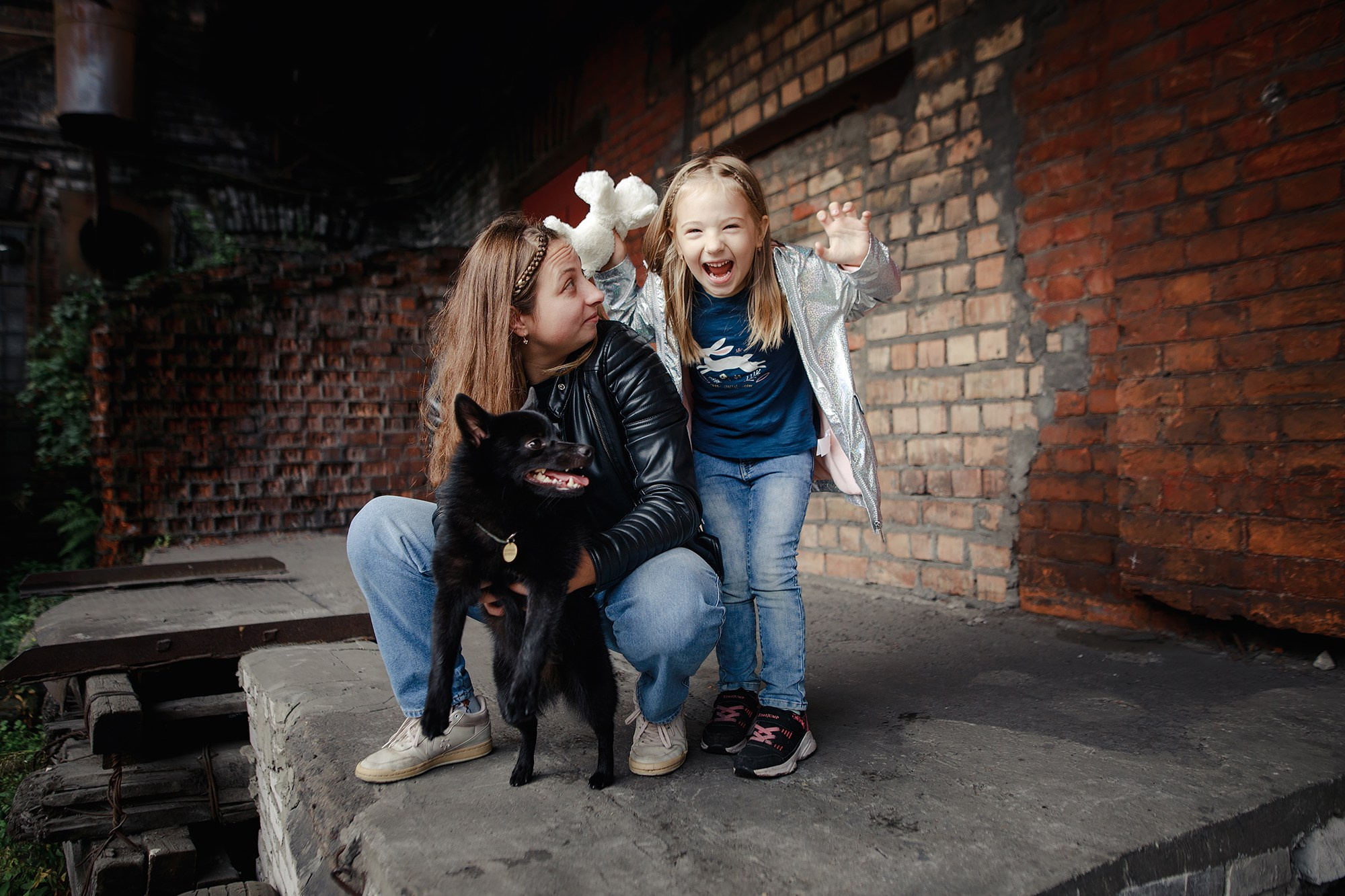 Саша, Маша и шипперке Йети. Фотограф-анималист Mary Mart — Москва, Питер