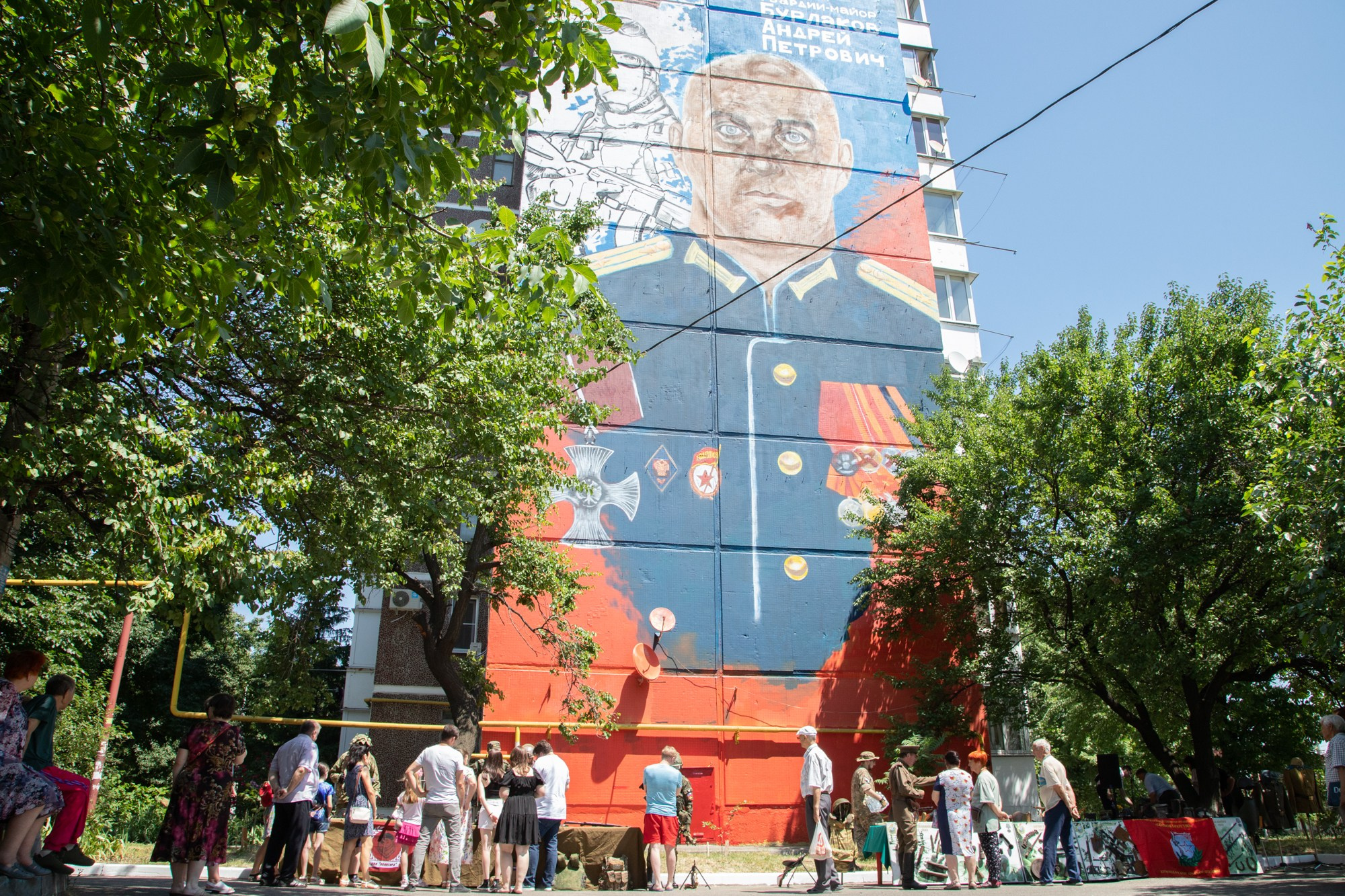 Открытие муралов памяти Героев СВО. Репортажный, промышленный и маркетплейс-фотограф Дмитрий Чернат