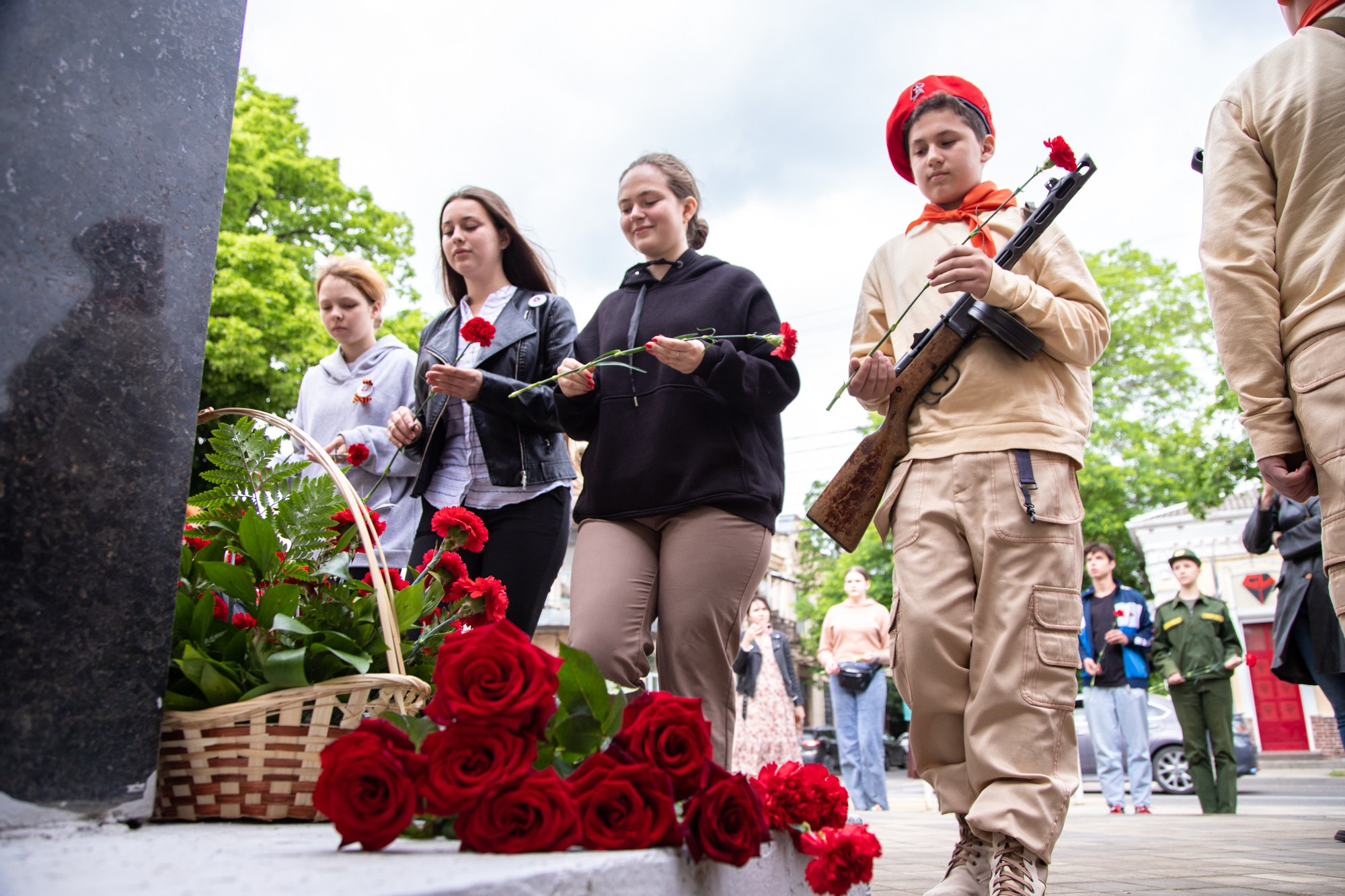 100-летие пионерии. Репортажный, промышленный и маркетплейс-фотограф Дмитрий Чернат