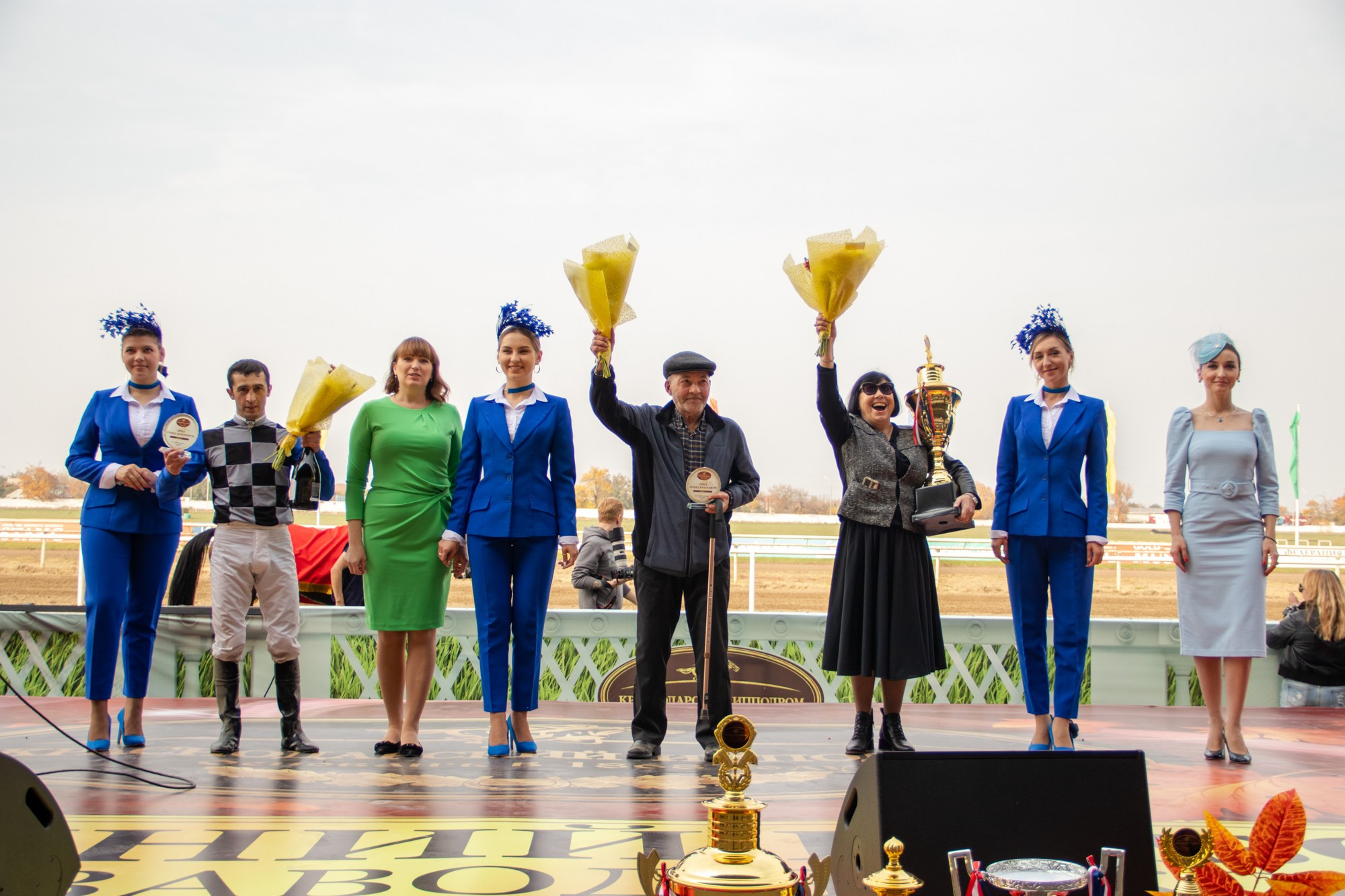 Закрытие скакового сезона на Краснодарском ипподроме. Репортажный, промышленный и маркетплейс-фотограф Дмитрий Чернат