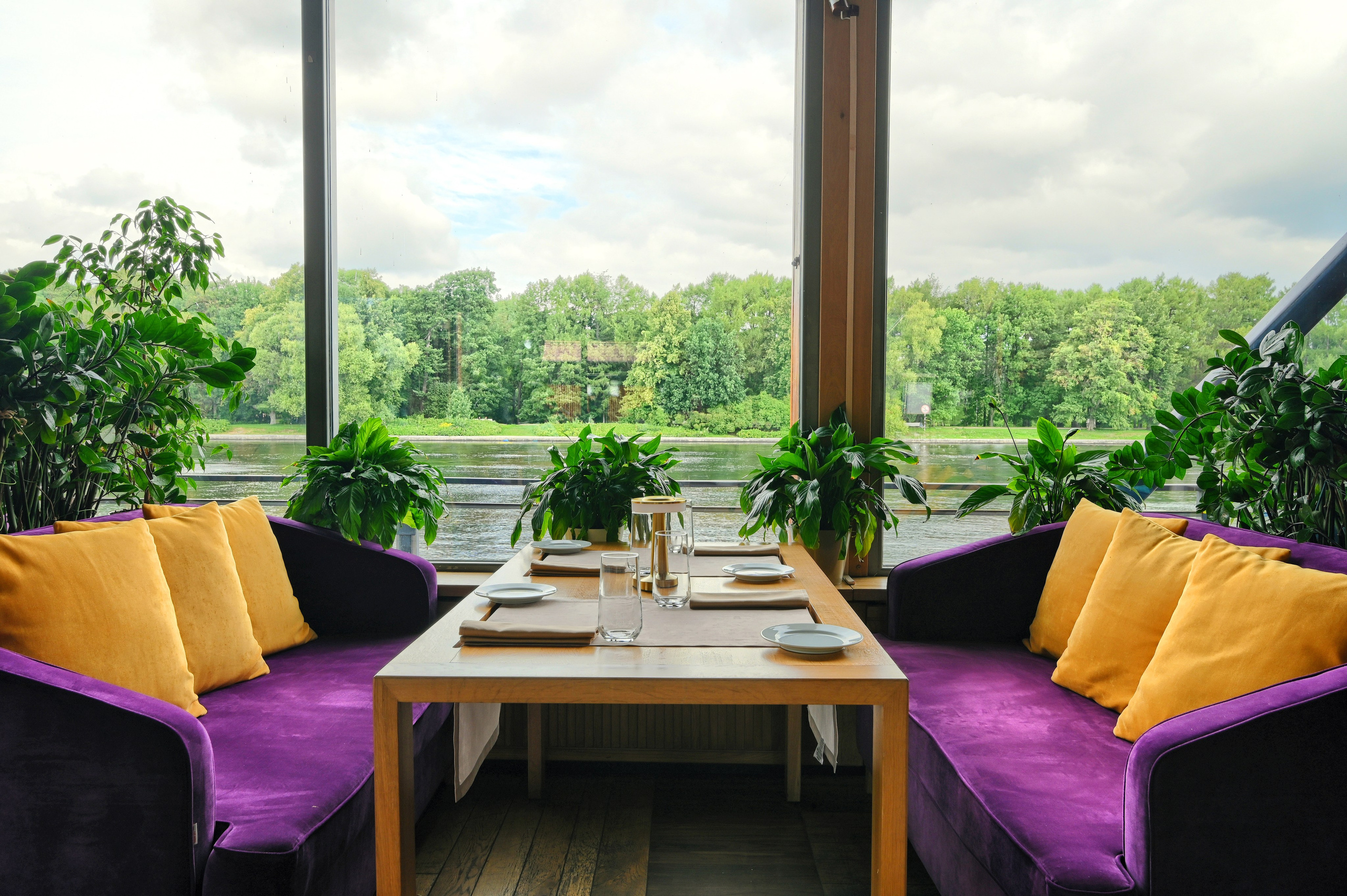 Интерьерная. Качественный продакшн для вашего бизнеса — фотосъемка, видеосъемка, создание контента