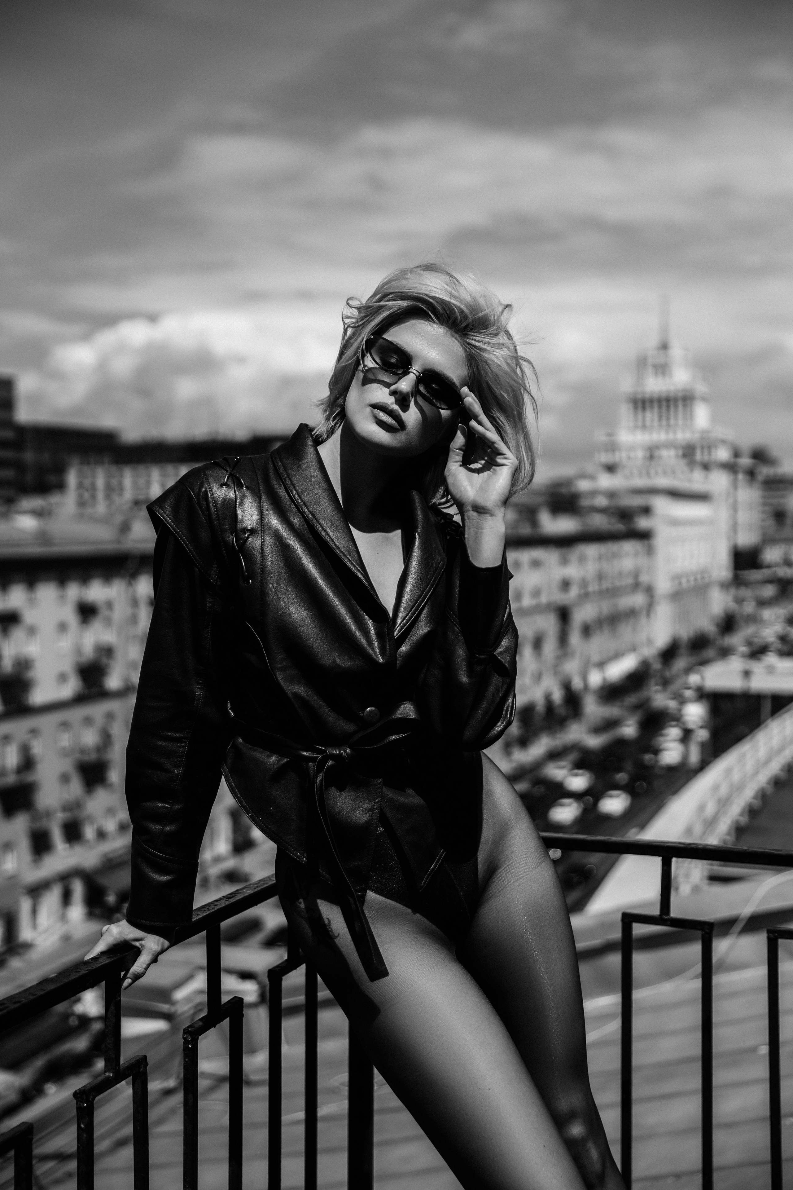TAYA black | white. NatalieDmi — фотосессия беременности, семейный фотограф, портрет