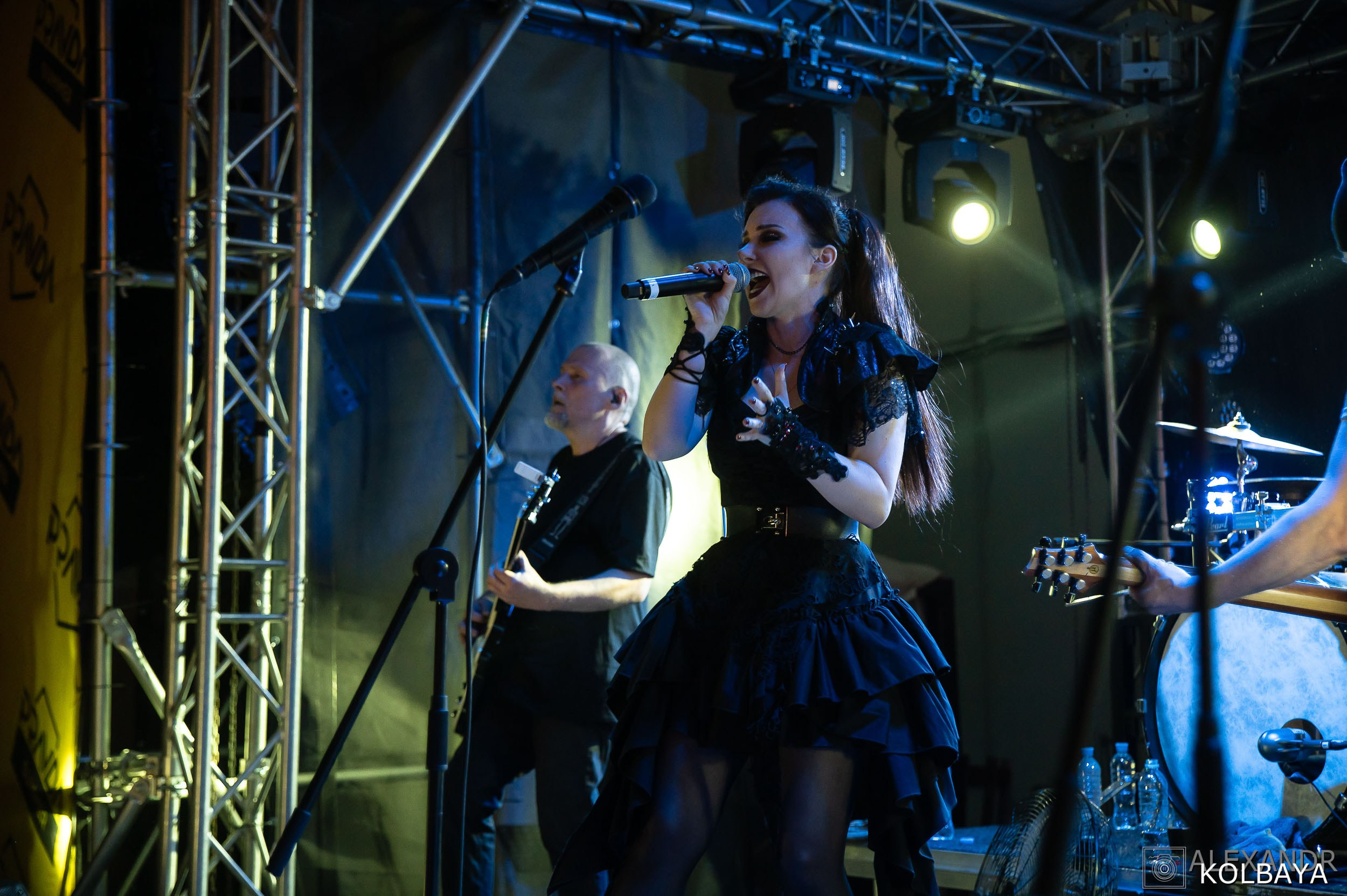 Фоторепортаж с мэшап концерта группы Черный Обелиск 4 июля 2024 года. Концертный и театральный репортажный фотограф в Москве Александр Колбая