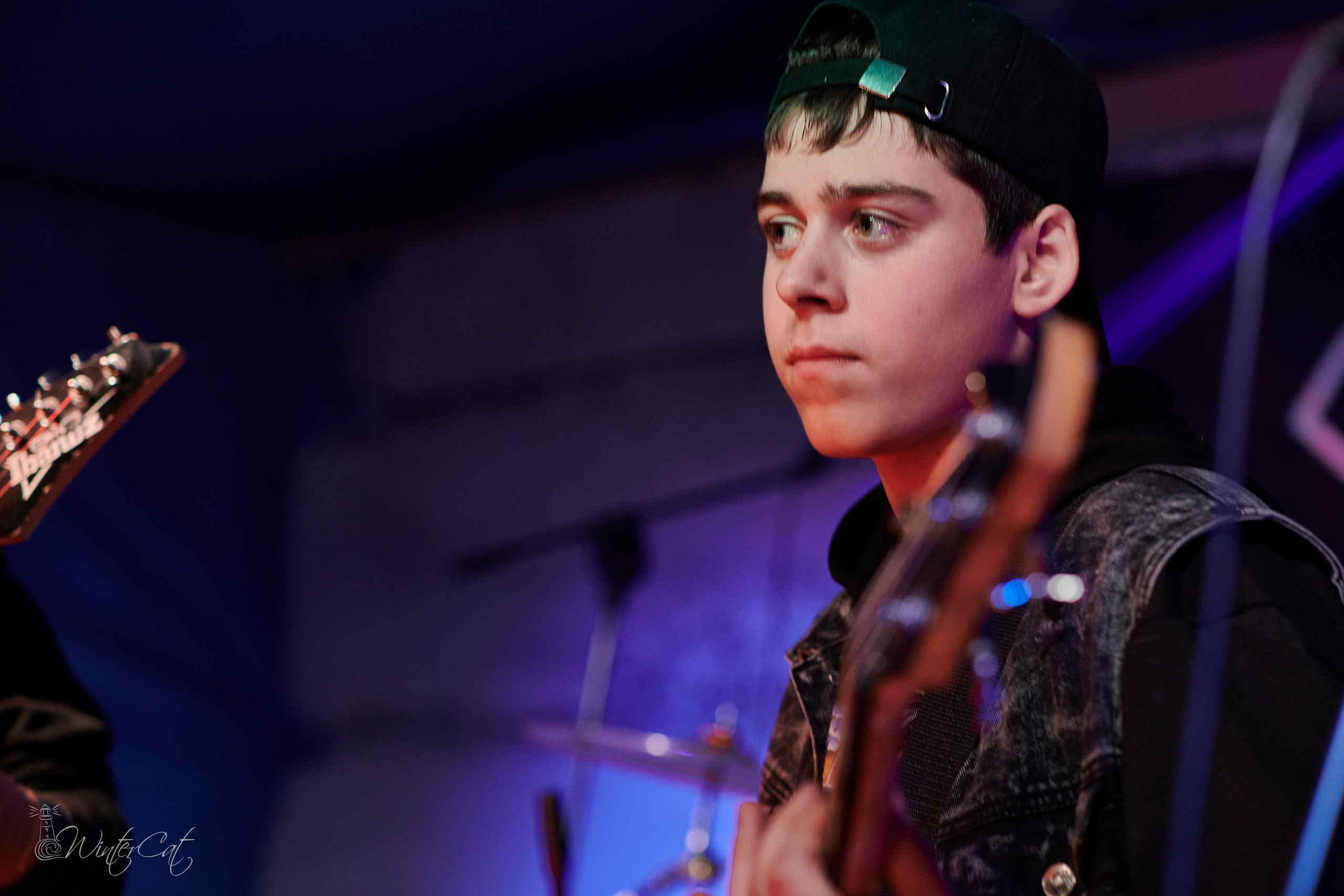 Концерт на закрытии Мотосезона. Портретный и репортажный фотограф в Магадане Андрей Нефедов WinterCatPhoto