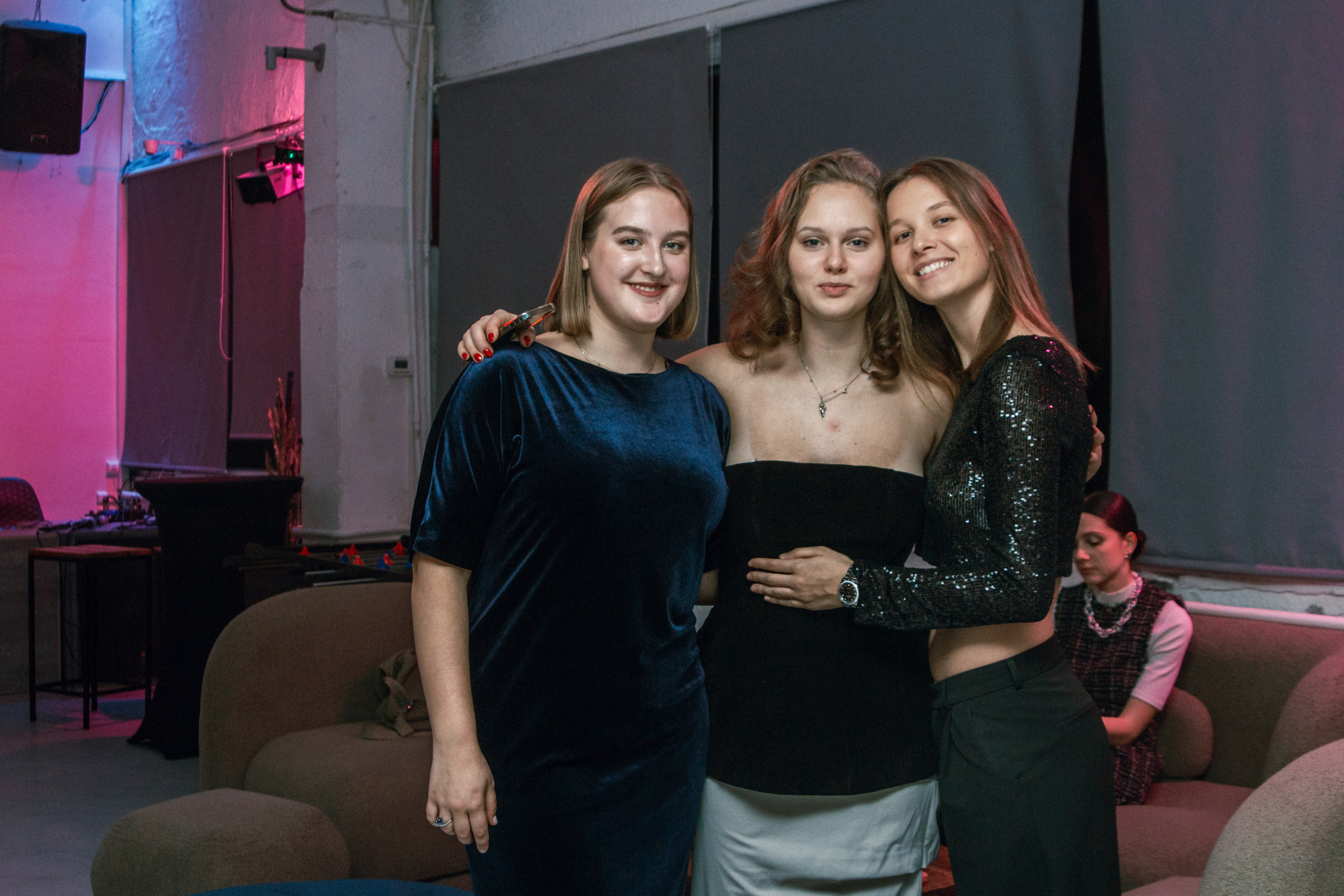 РЕПОРТАЖНЫЕ СЪЁМКИ. Фотограф в Москве KRISTINA NEVERENOUGH
