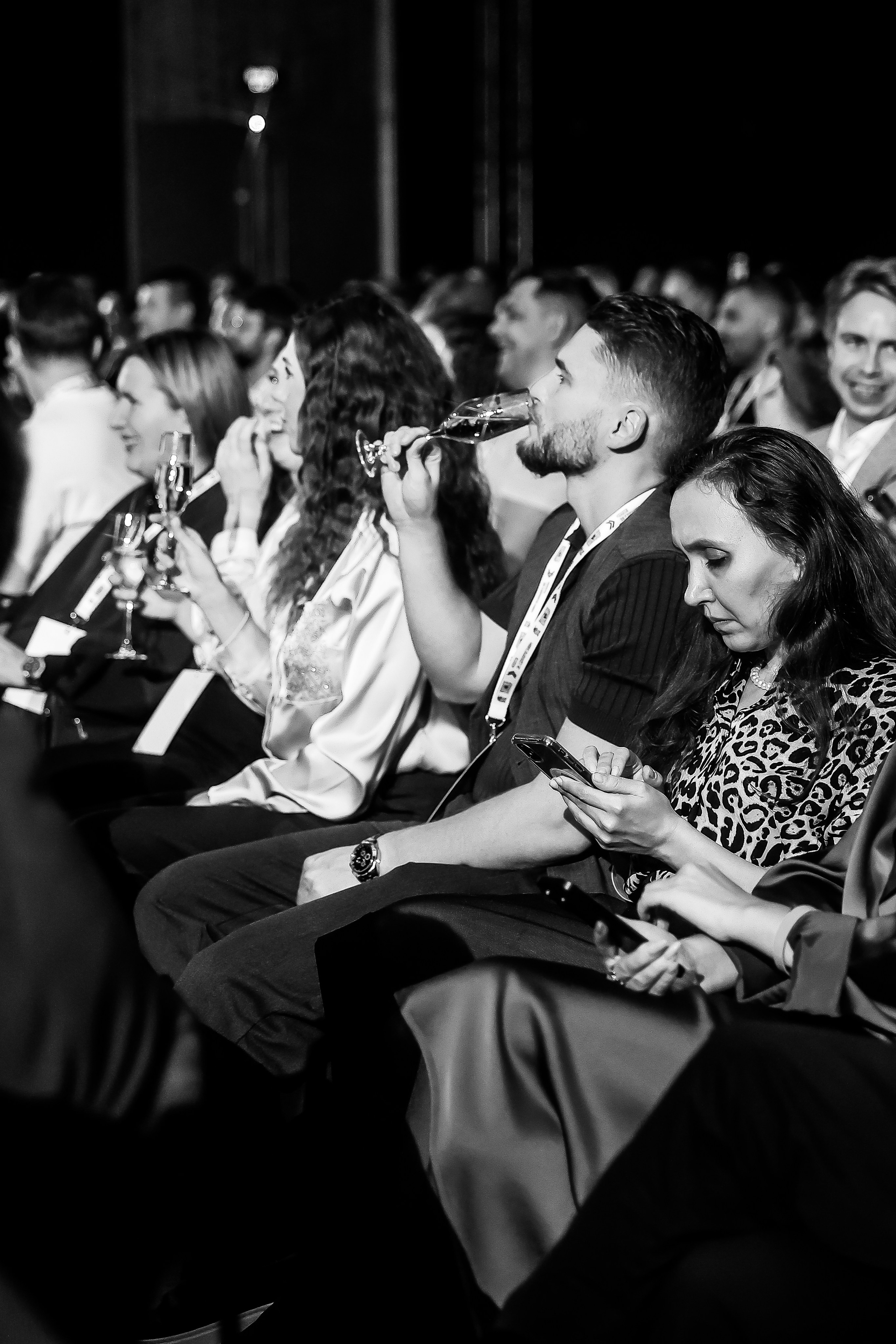 Оскар Хартманн. Business standup тур. Александра, репортажный и событийный фотограф
