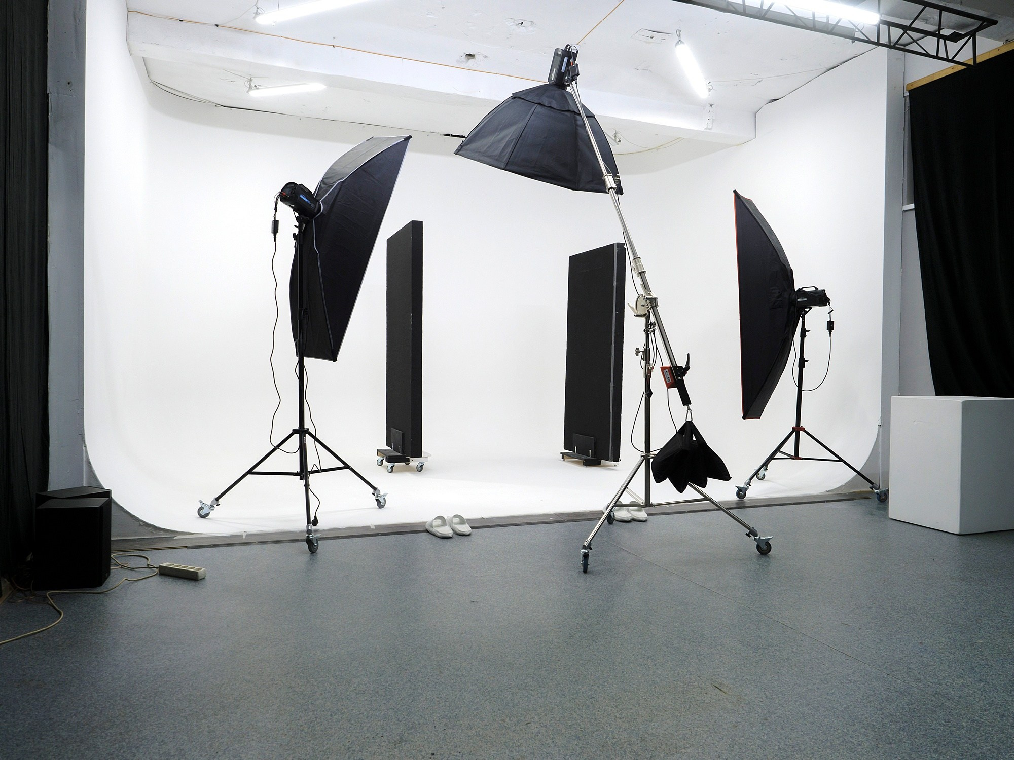 Малый зал. Интерьеры. Фотостудия «Мастерская» г. Челябинск