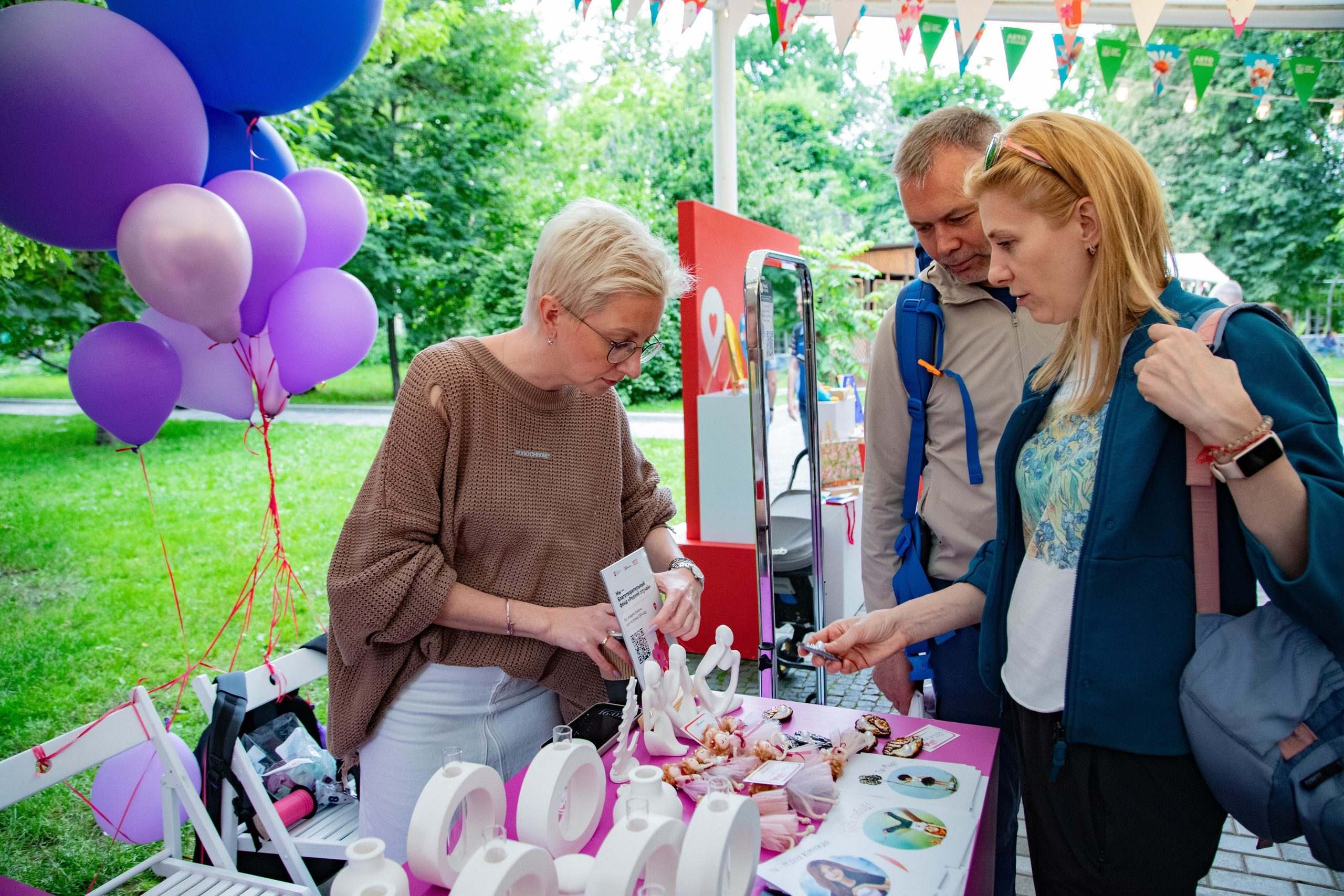 Съемка для благотворительного фонда. Женский фотограф в Москве Рина Леонтьева