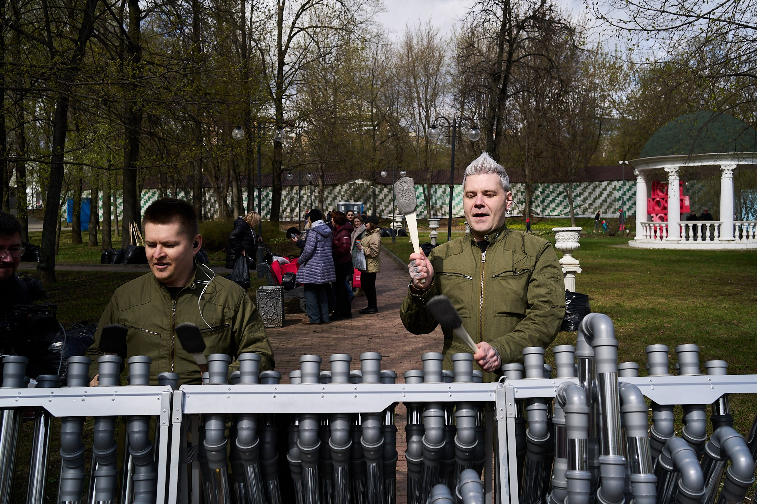Субботник у Управления делами Мэра и Правительства Москвы. Фотограф и Видеограф в Москве. Олег Корушев