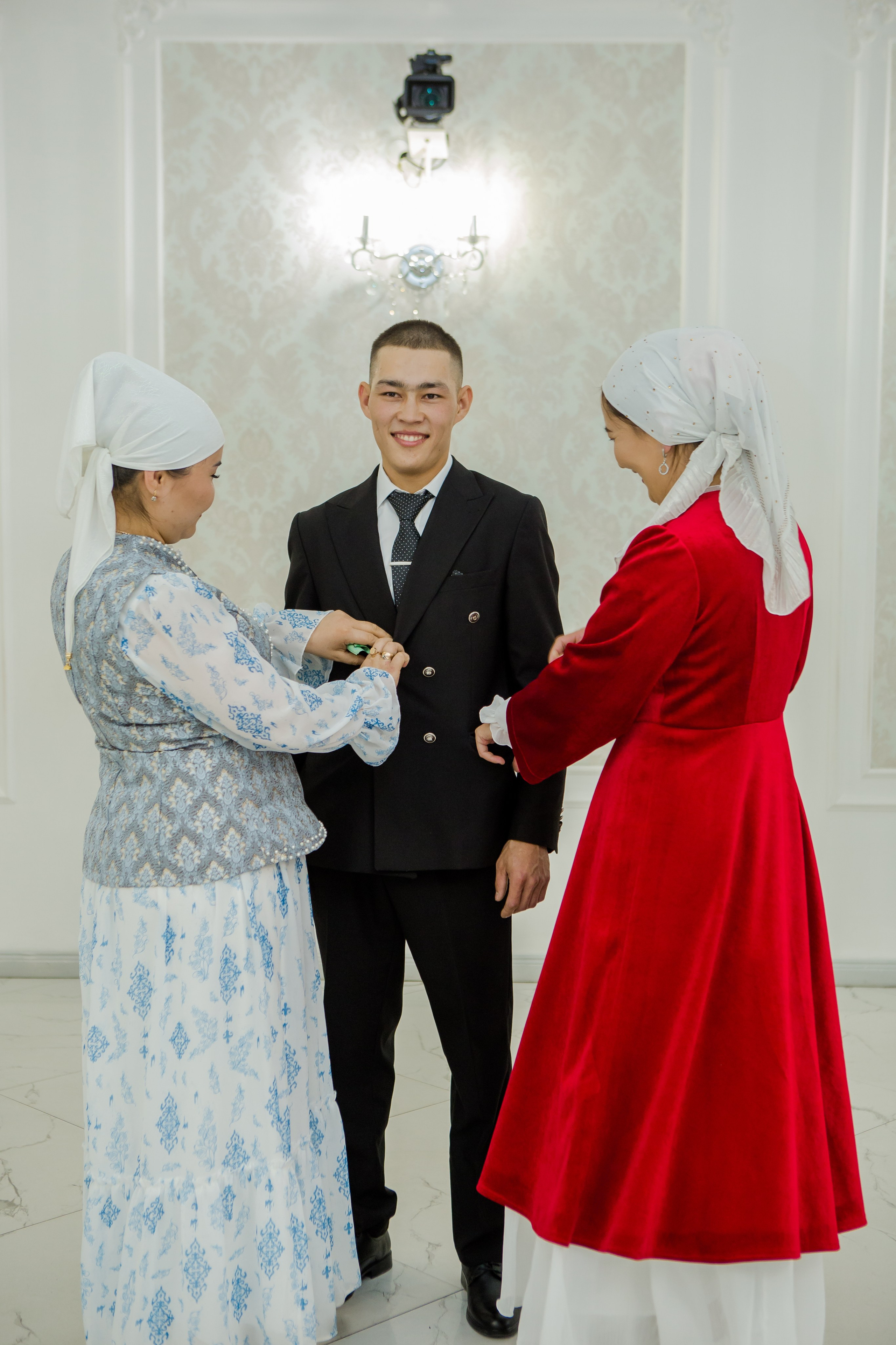 QYZ UZATU ZHADYRA. Свадебный и репортажный фотограф в Астане T.Yertay «Nomad media»