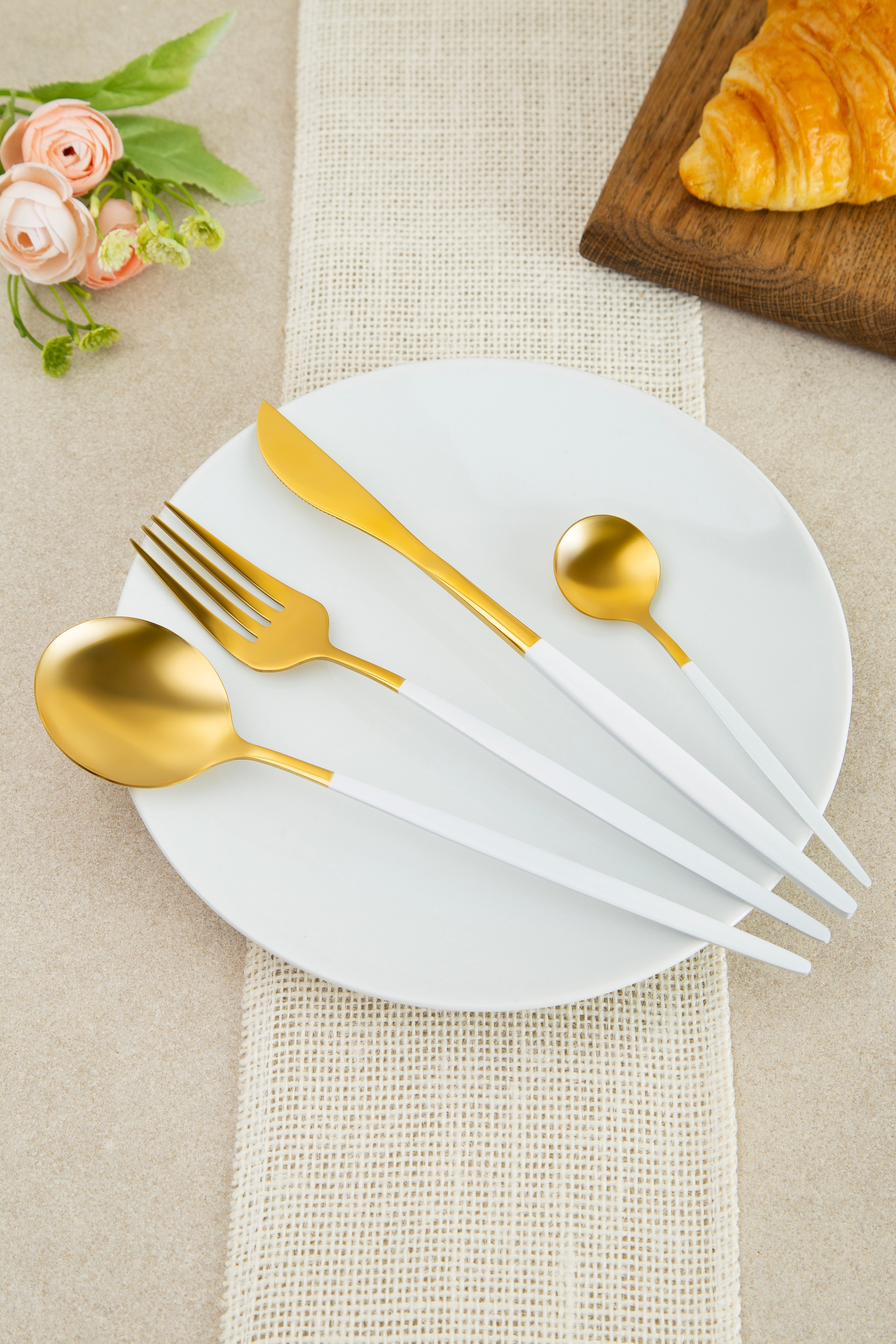 Профессиональная предметная съемка столовых приборов для маркетплейсов. Фотограф Анна Татаурова | Авторская фотосъемка в Москве