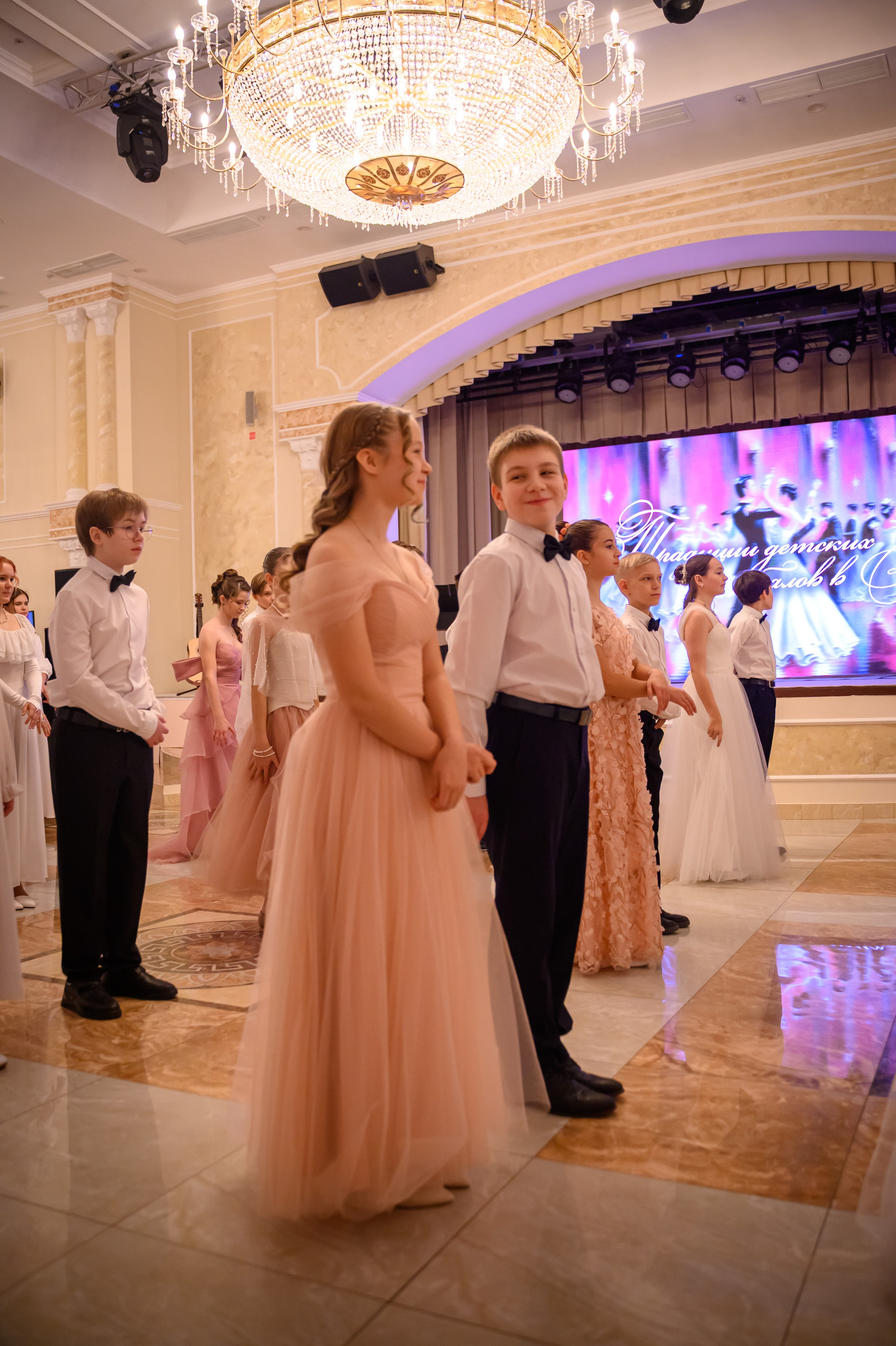 Бал ФМШ 7 класс. Фотограф новорожденных, семейный детский в Тюмени Татьяна Морозова