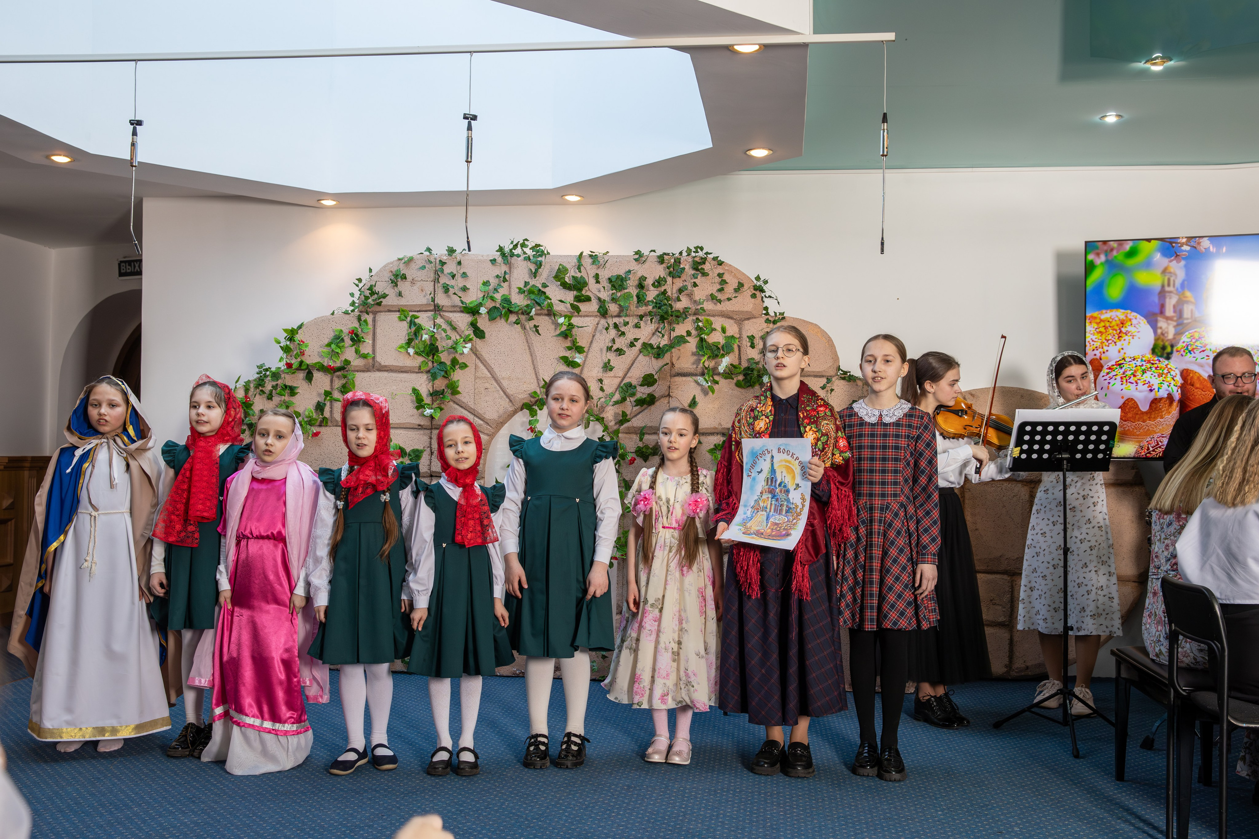Пасхальный концерт Воскресная школа 2025. Фотограф Таинств Крещение и Венчания г. Магадан Власова Ульяна