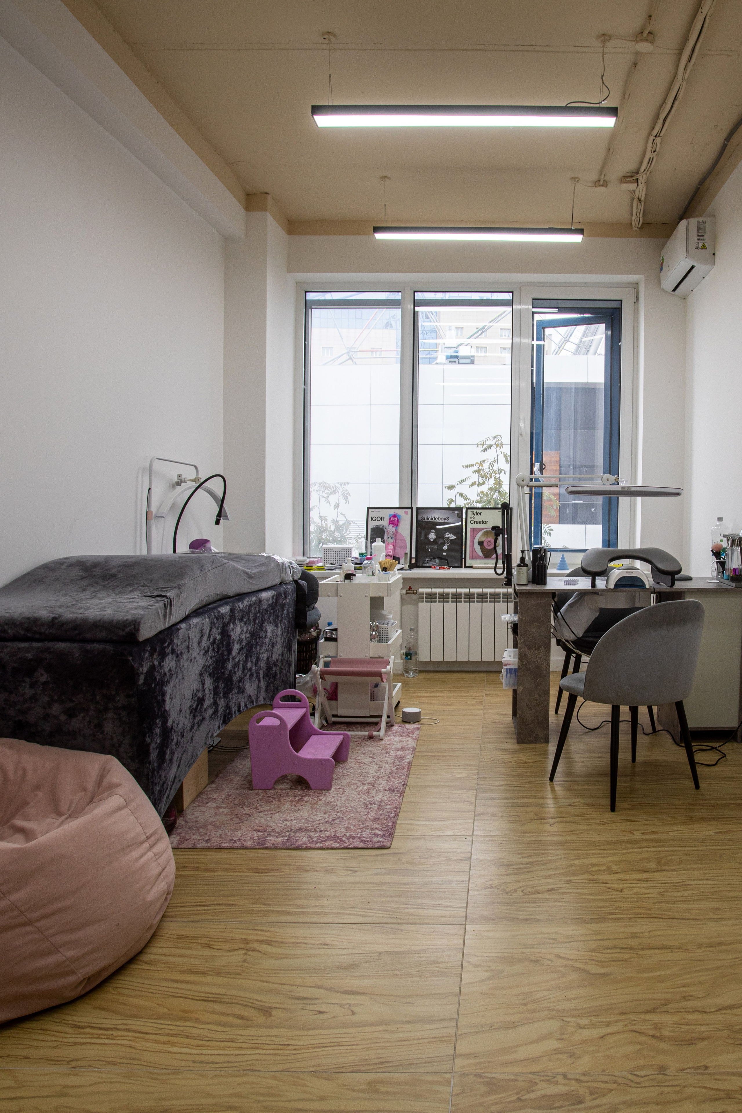 Бизнес-центр My Space Уфа, фото Алексея Муравьёва, современный офис,Лобби бизнес-центра My Space, съёмка фотографа Алексея Муравьёва, деловая атмосфера,Офисные помещения My Space Уфа, работа фотографа Алексея Муравьёва, деловой интерьер,Конференц-зал бизнес-центра My Space, фото Алексея Муравьёва, бизнес-встречи,Рецепция бизнес-центра My Space Уфа, съёмка Алексея Муравьёва, премиальный дизайн,Офисное пространство My Space, фото Алексея Муравьёва, рабочая зона,Панорамные окна бизнес-центра My Space, работа фотографа Алексея Муравьёва, вид на город,Лифт бизнес-центра My Space Уфа, съёмка Алексея Муравьёва, комфорт,Переговорная комната My Space, фото Алексея Муравьёва, деловой стиль,Зона отдыха бизнес-центра My Space, работа фотографа Алексея Муравьёва, комфорт для сотрудников,Инфраструктура My Space Уфа, съёмка Алексея Муравьёва, бизнес-услуги,Паркинг бизнес-центра My Space, фото Алексея Муравьёва, безопасность,Вестибюль My Space, работа фотографа Алексея Муравьёва, элегантность,Офисные кабинеты бизнес-центра My Space, съёмка Алексея Муравьёва, функциональность,Общественные зоны My Space Уфа, фото Алексея Муравьёва, современный дизайн,Рецепция и зона ожидания My Space, работа фотографа Алексея Муравьёва, стиль,Офисные перегородки бизнес-центра My Space, съёмка Алексея Муравьёва, зонирование,Интерьер бизнес-центра My Space Уфа, фото Алексея Муравьёва, деловой интерьер,Офисная мебель My Space, работа фотографа Алексея Муравьёва, эргономичность,Освещение бизнес-центра My Space, съёмка Алексея Муравьёва, комфорт для работы